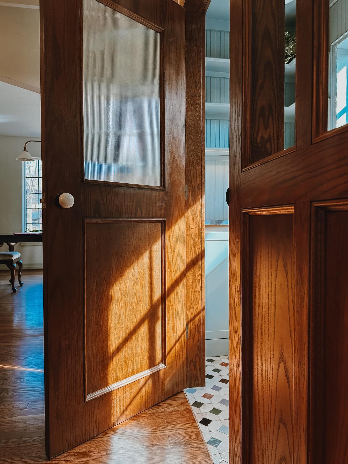 Every material is chosen not just for how it looks, but for how it feels when the sun moves through the room.

Because light changes everything.
It deepens the soapstone.
It dances across the zellige tile.
It turns reeded glass into something almost 