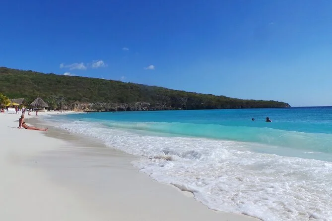 curacao beach.jpeg