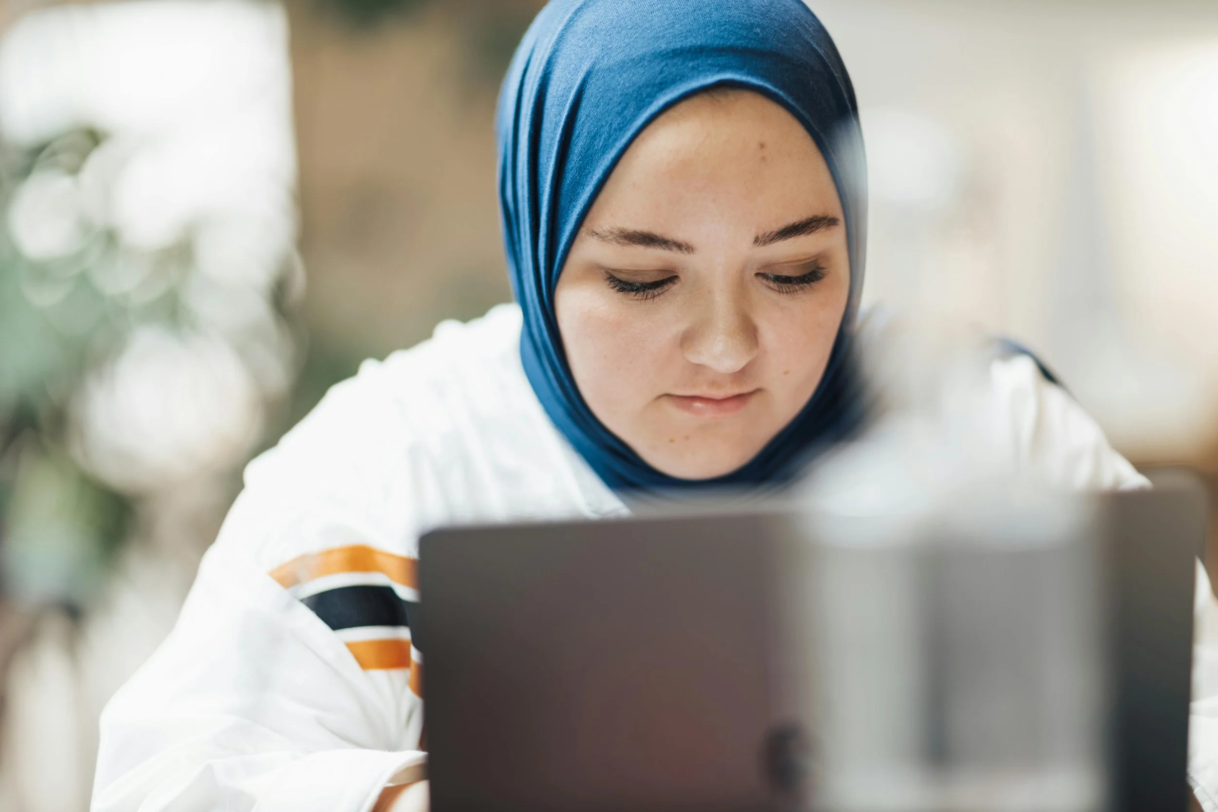 A safe place to speak: Empowering Arabic-speaking youth through counselling