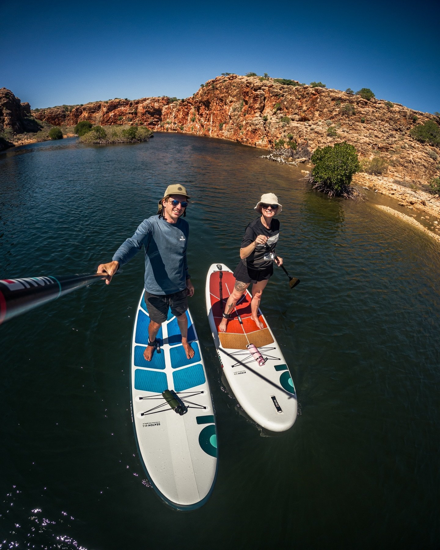 SUP adventure up Yardie Creek to hide from the sea breeze 👌🏻

#sup #standuppaddle #honu #honupaddleboards #exmouth #yardiecreek #caperangenationalpark 

@honuboards
