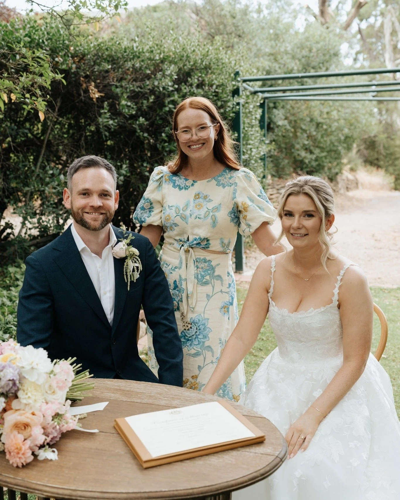 I have the best seat in the house at every wedding I do. Right there, front and centre, for the moment it all becomes real. Grateful doesn't quite cover it.

#goldcoastwedding #brisbanewedding #weddingplanning #weddingcelebrant #byronbaywedding