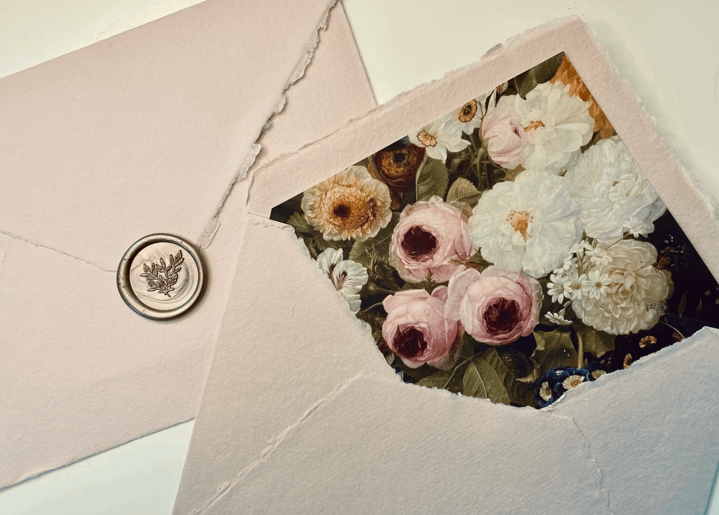 Stylish Flourishes for your Wedding Stationery