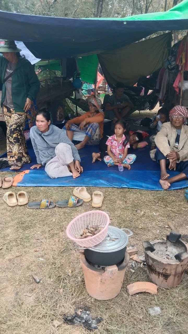 charity-helping-displaced-villagers-from-border-war-cambodia.JPG