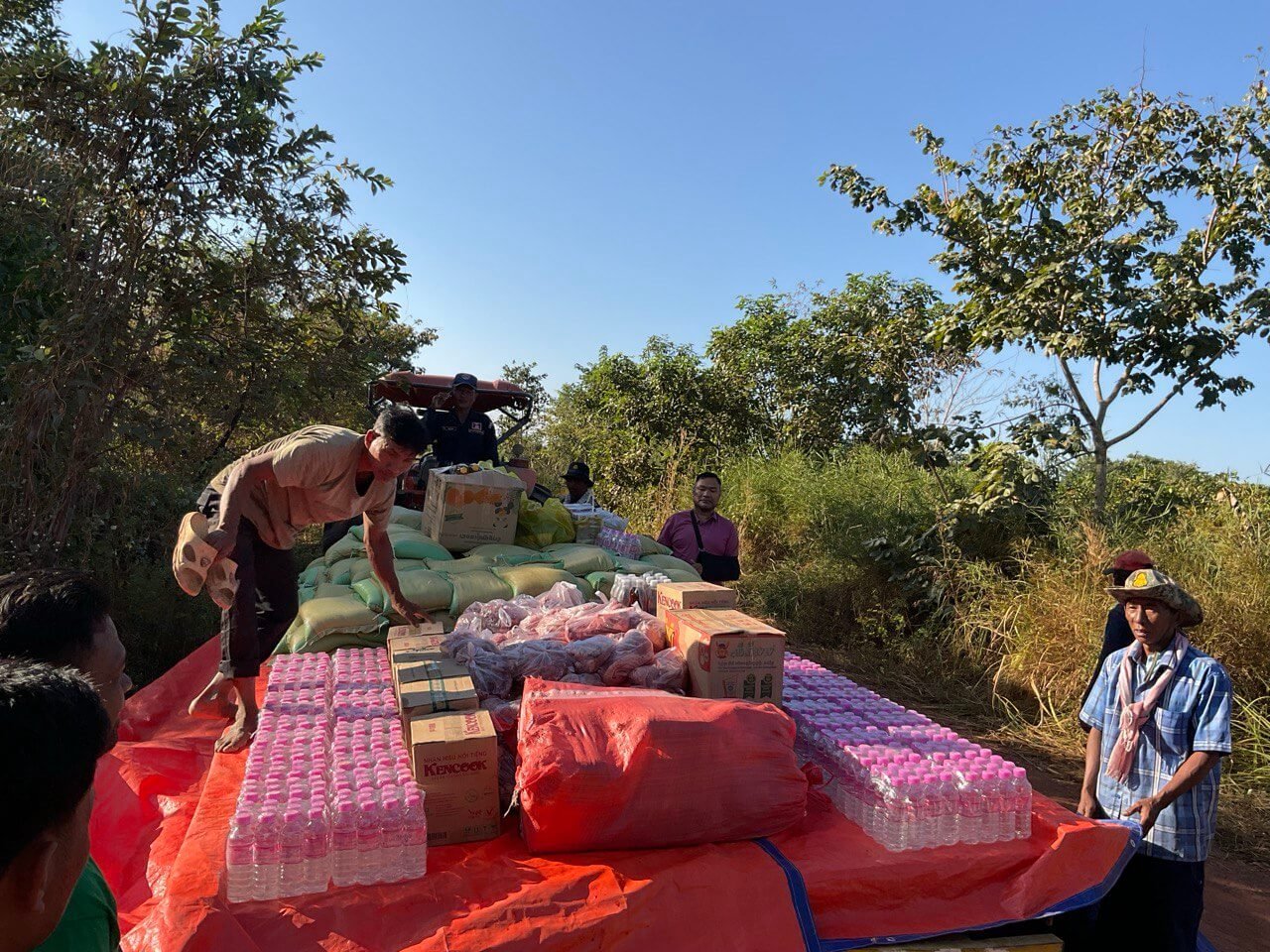 food-aid-for-cambodians-affected-by-border-war.jpeg