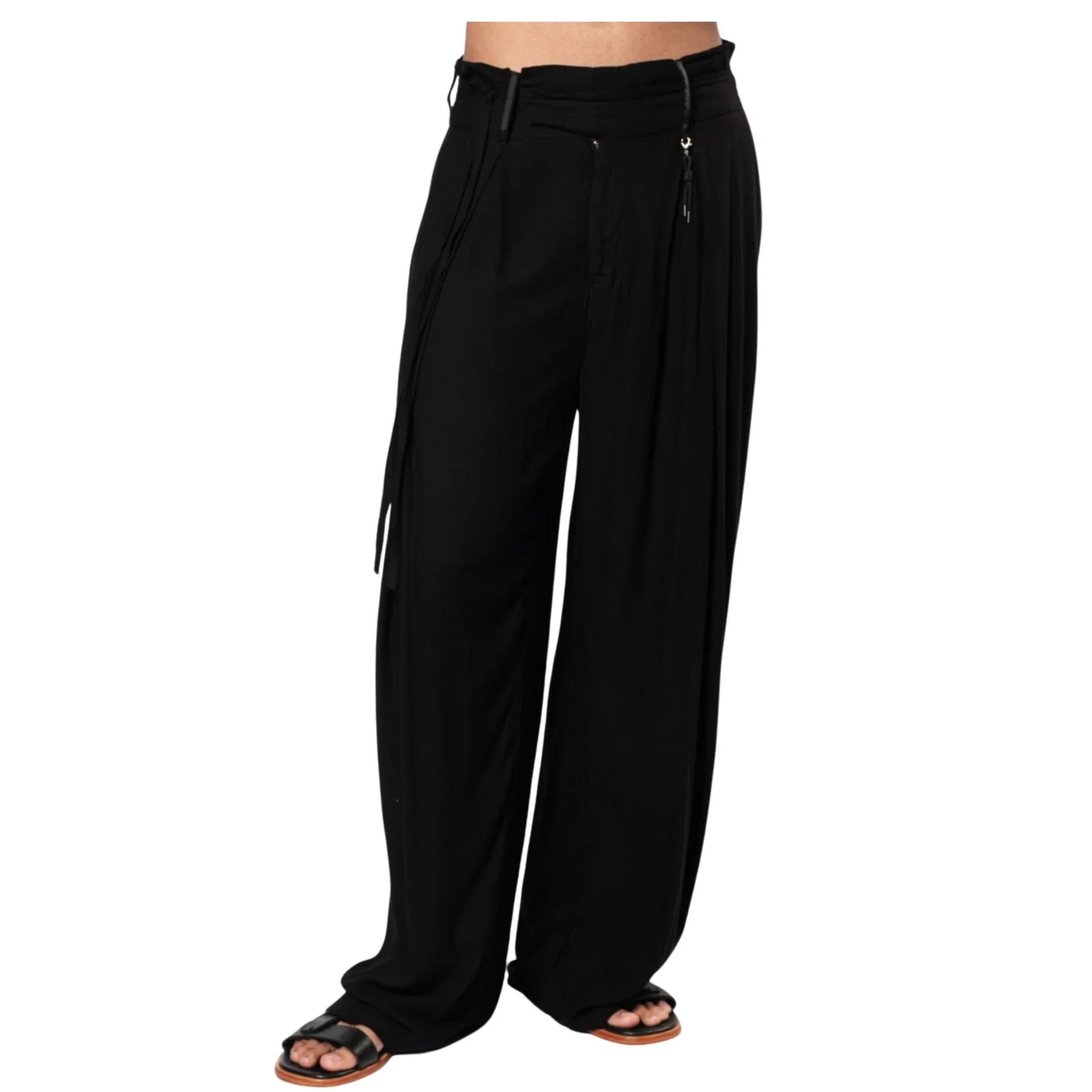 KAMLA PANT.jpg