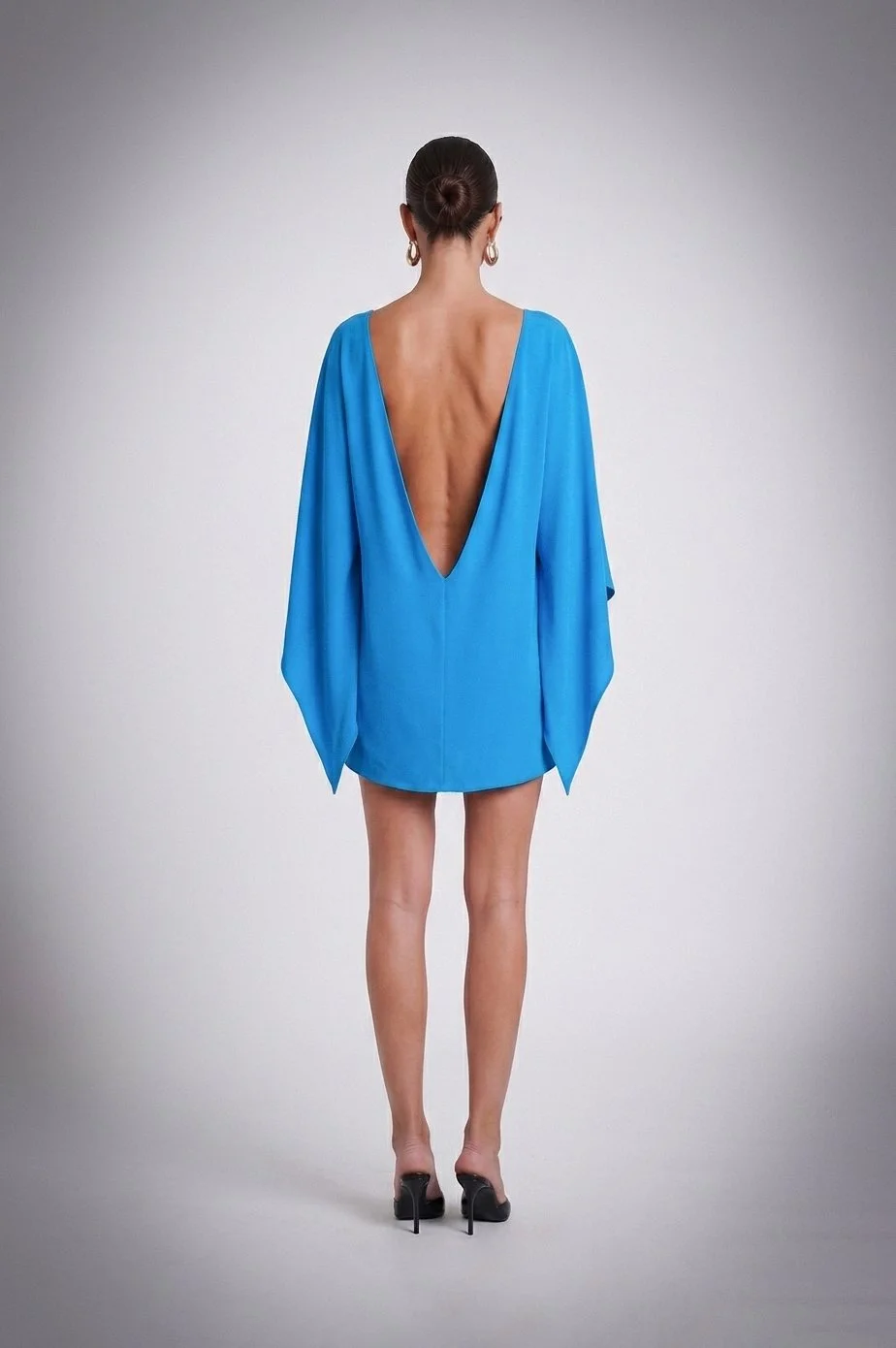 LOOK 10 BACK.jpg