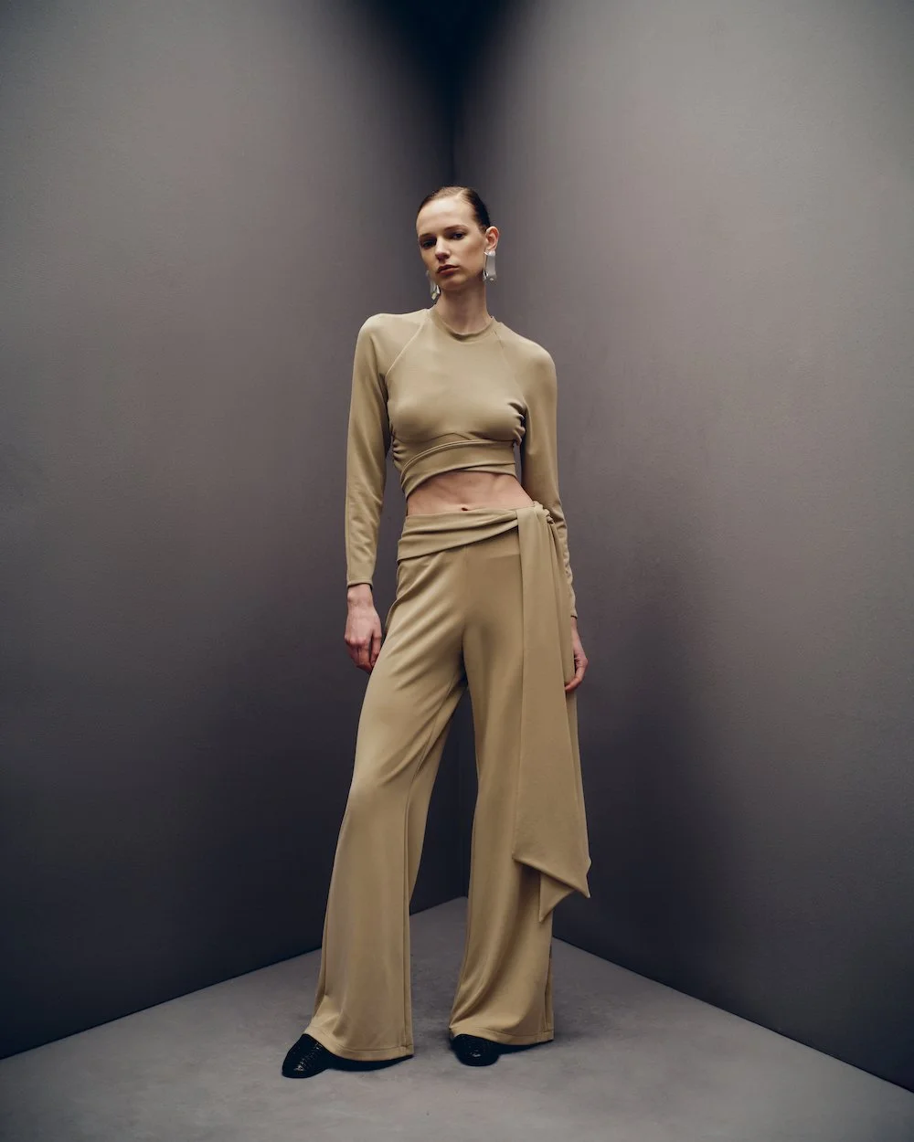 607. 11_01_26_Christelle_Nima_AW26_Lookbook_Look_32_1788.jpg