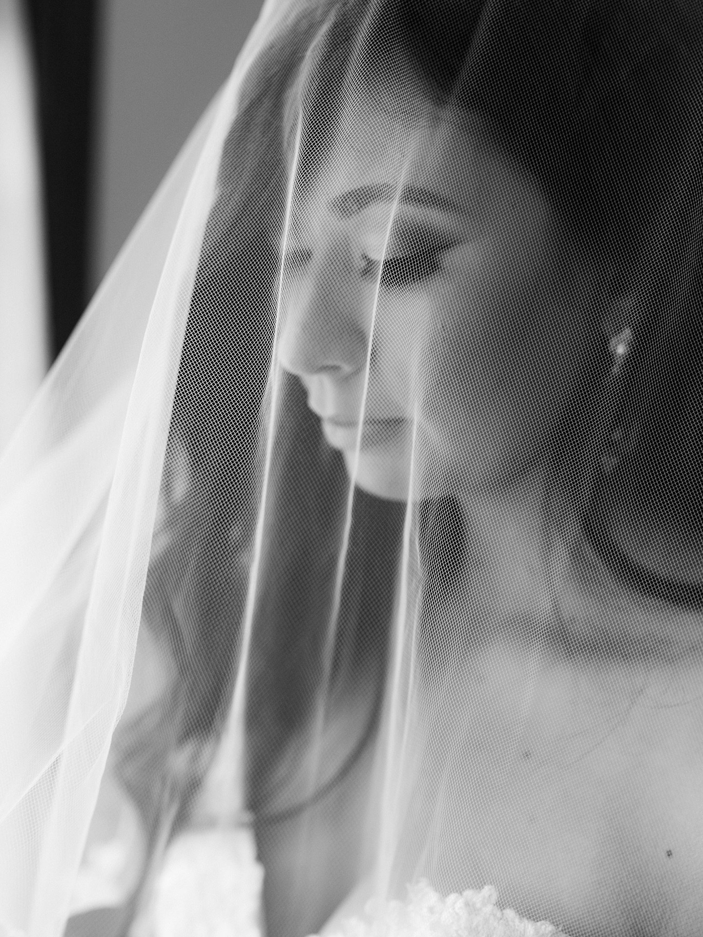 in your dreams&hellip;☁️

there is something special about spending a few minutes alone with the bride on her wedding day. allowing her to settle in to the day, capture her beautiful essence, and reminding her to soak in every single moment. 

#hanma