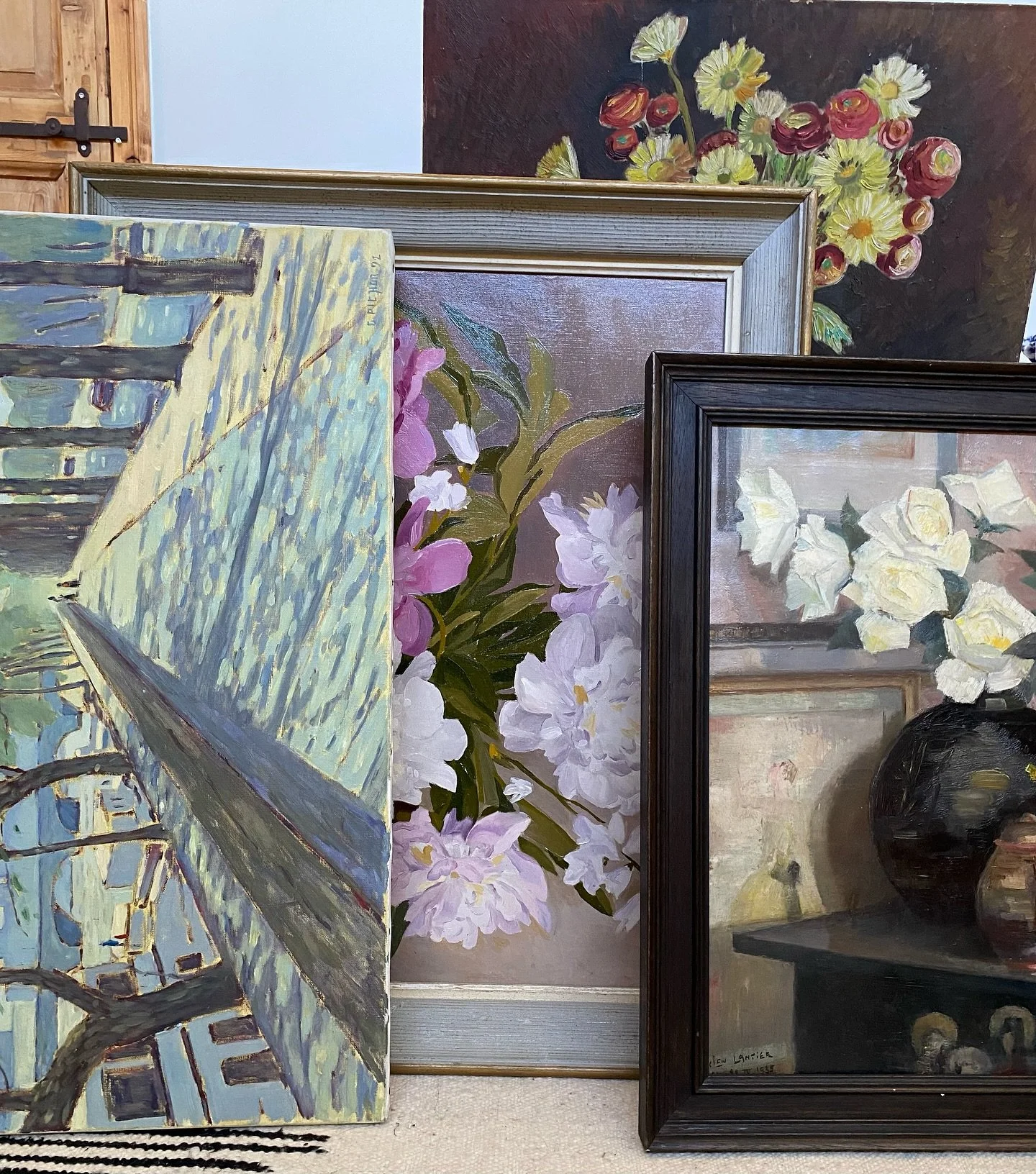 Des prix baiss&eacute;s sur de nombreux tableaux et objets pendant deux semaines. Allez voir le site : joanna-h.com. Boutique vintage. Reduced prices on many paintings and objects. Go on the website: joanna-h.com. Boutique vintage.