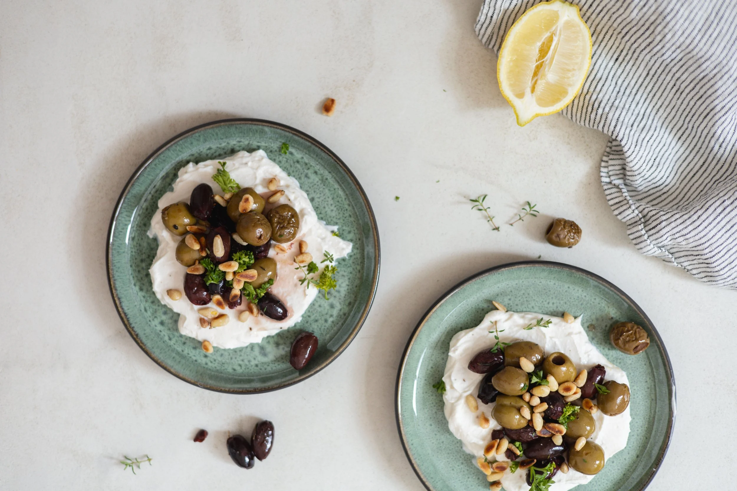 Oliven auf Ricotta-1.jpg