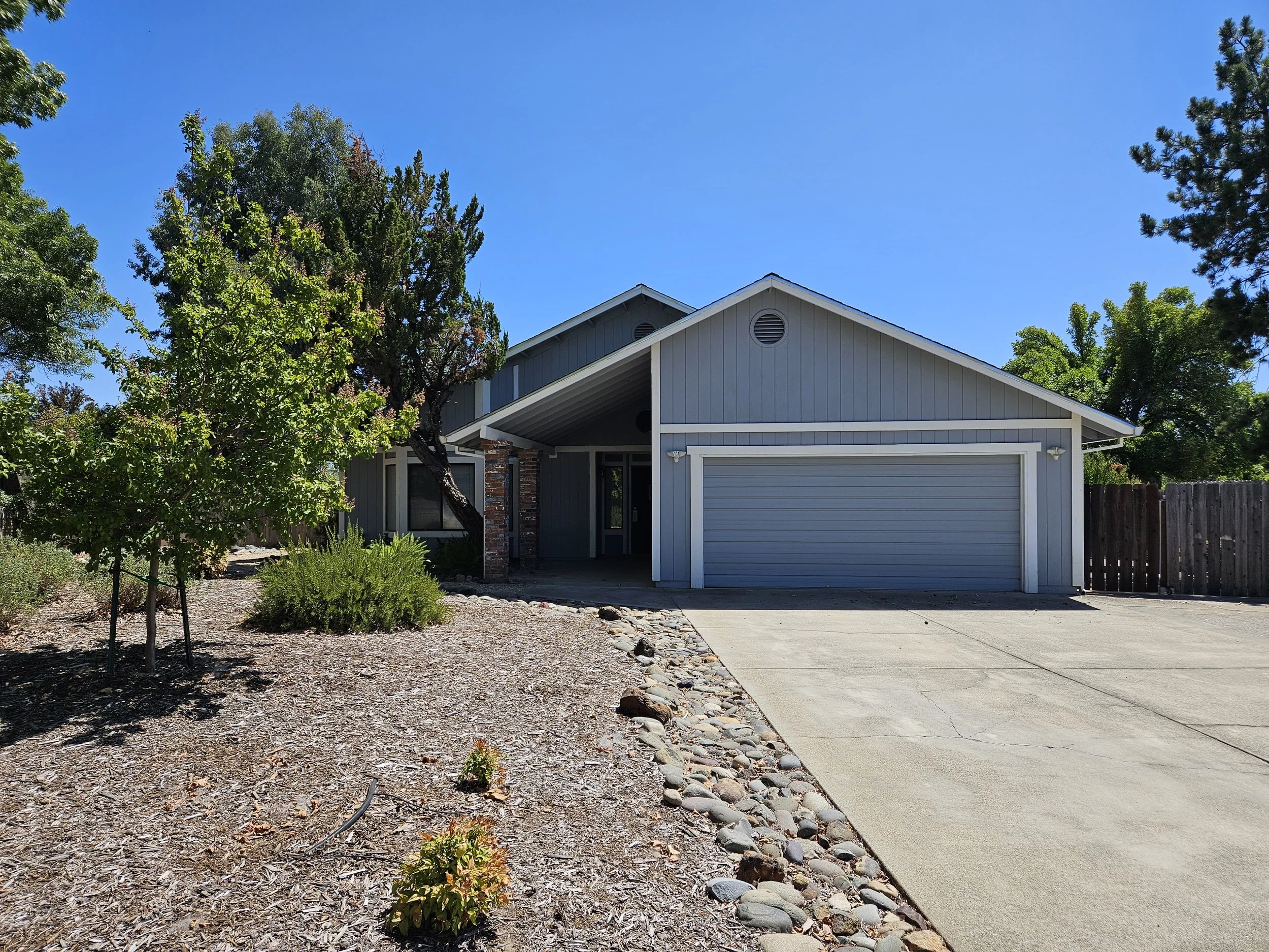 869 Wild Goose Ct, Redding, CA  96003