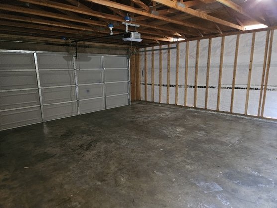 1270_Bradley_Garage1_50.jpg