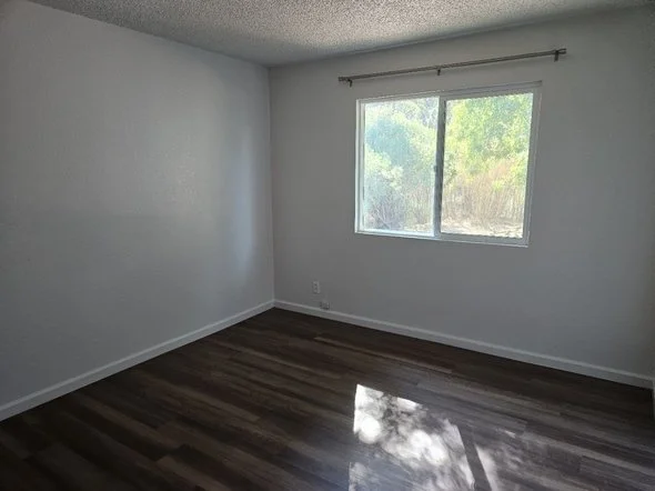 1270_Bradley_primary_bedroom_50.jpg
