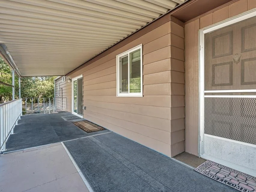 488 Brushwood porch.jpg