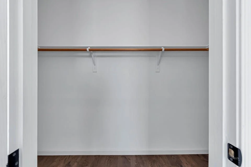 808 Butternut primary closet.jpg