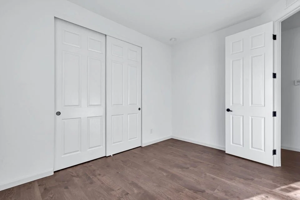 808 Butternut bedroom1.jpg