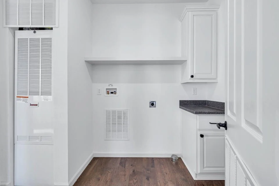 808 Butternut laundry.jpg