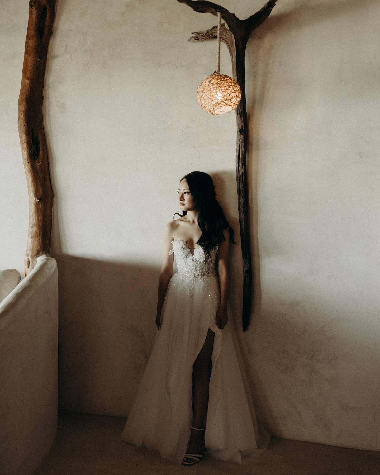 Jia and her dress. @jialee1120 

I always like to visit with brides during their preparation. I can feel that emotion as they begin to realize that it&rsquo;s finally their day. Their nerves are on edge and when I walk into their rooms I can feel tha