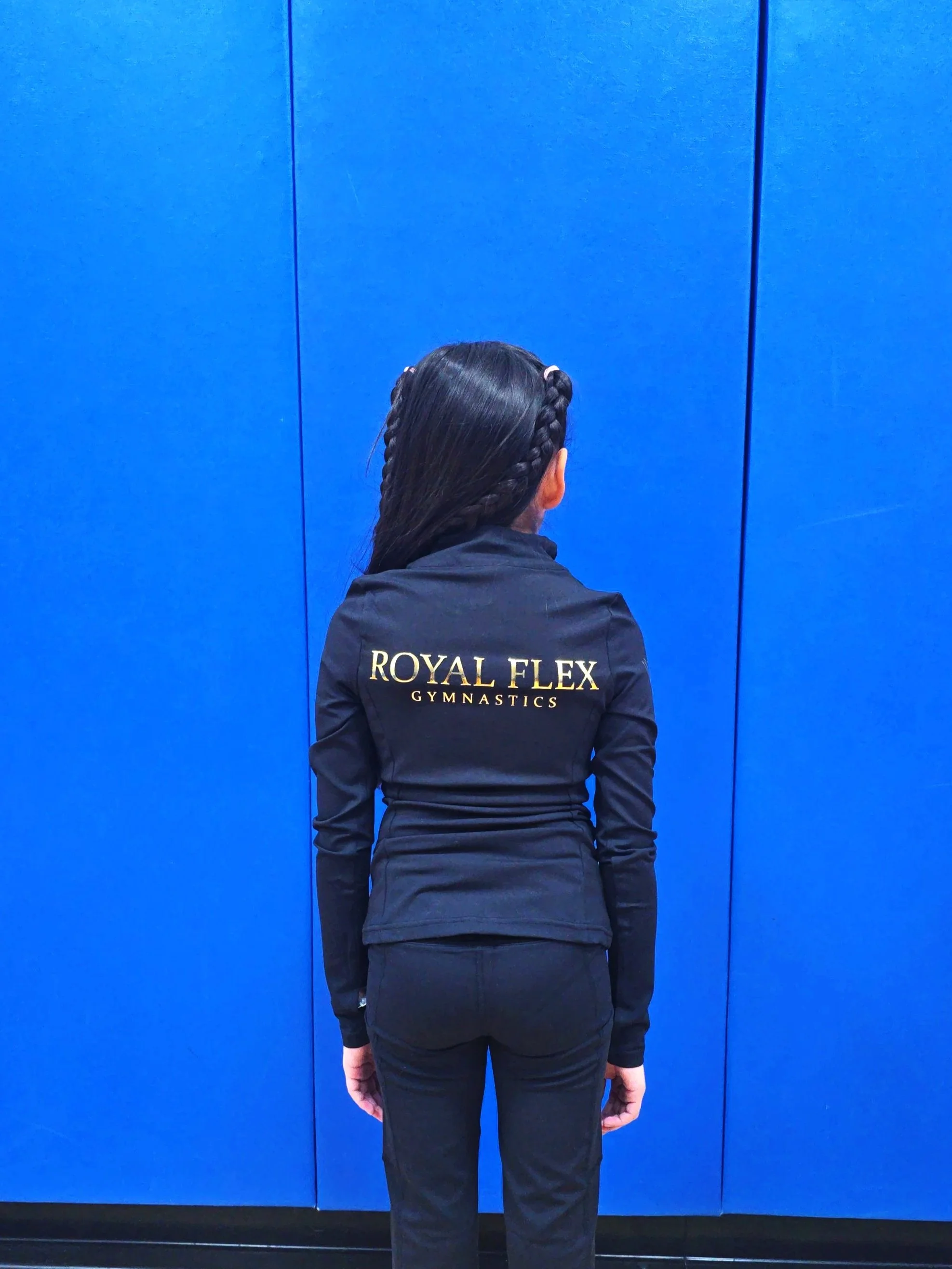Student+wearing+RFG+Flex+Set+%28Black+Knight%29.jpg