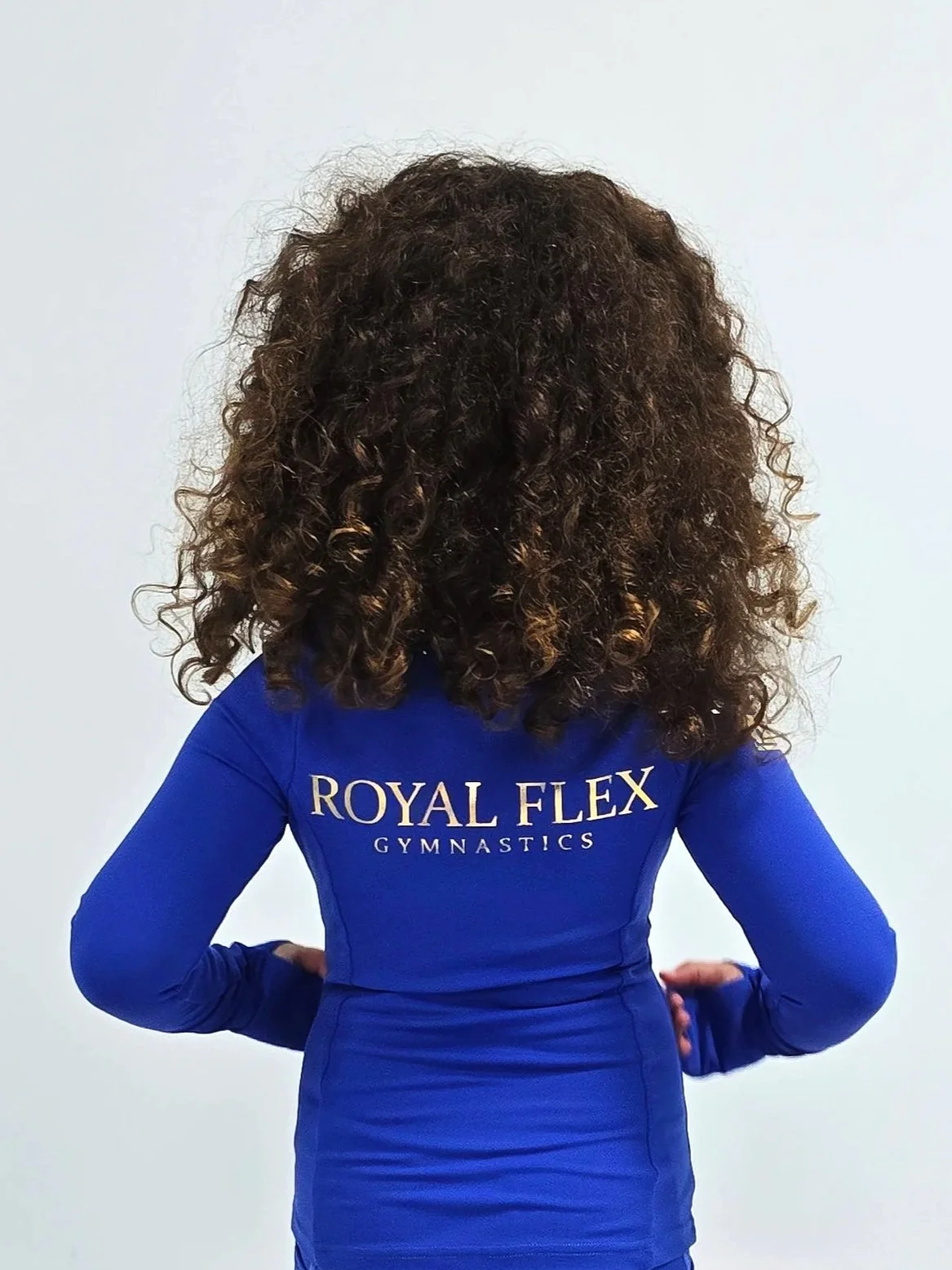 Curly+hair+RFG+girl+in+Flex+Set.jpg