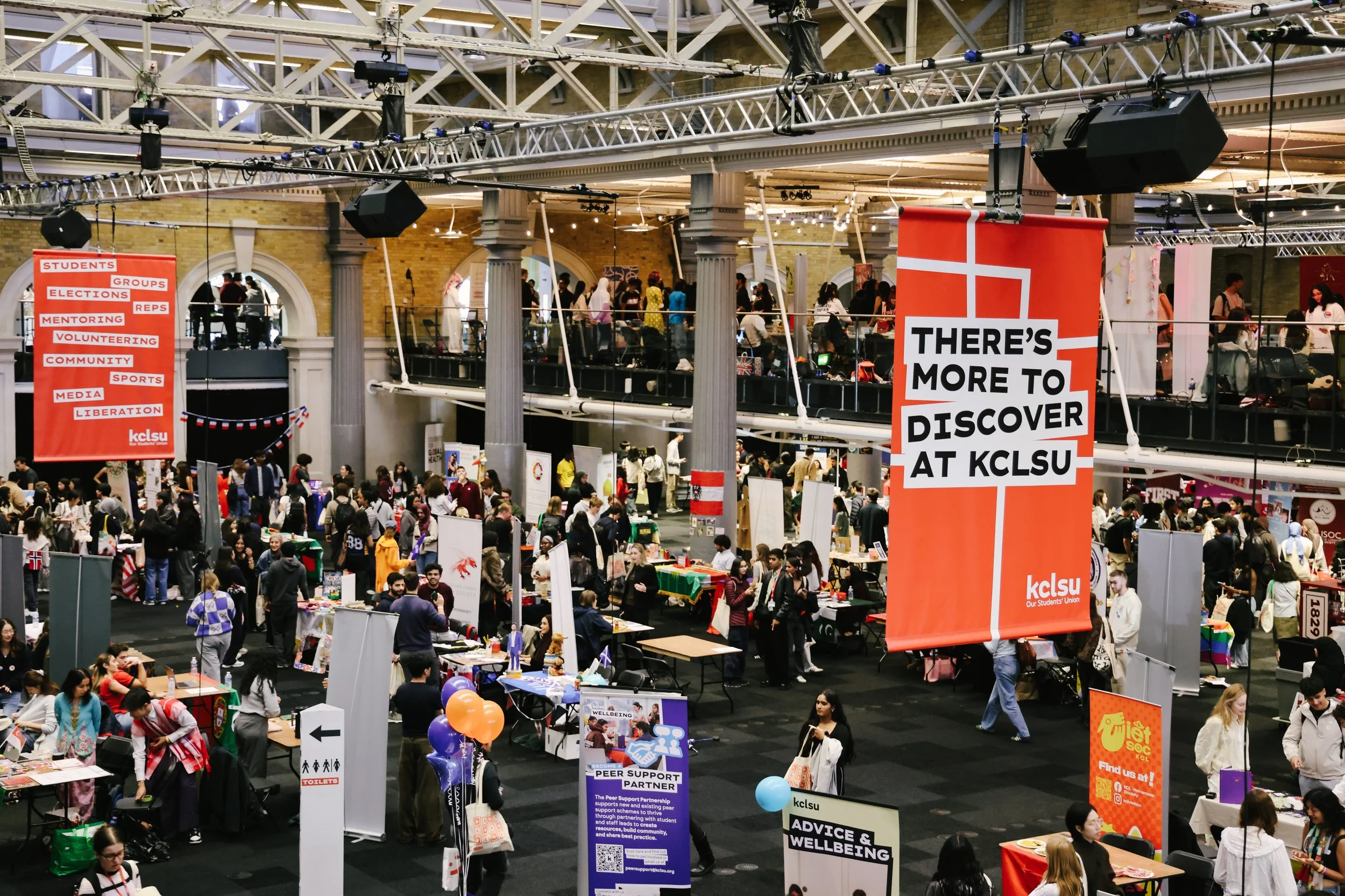 KCLSU Welcome - Billingsgate Venue - Amanda Summons Creative-16.jpg