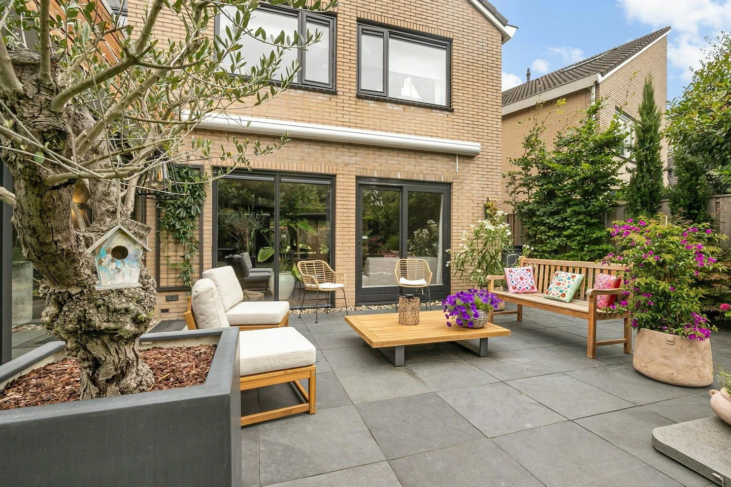 Sommige woningen kloppen gewoon vanaf het moment dat je binnenkomt &mdash; en deze was er echt zo &eacute;&eacute;n 😍

Een paar leuke feiten op een rij:

🗓 Binnen 2 weken verkocht
💬 En ja hoor&hellip; overboden!
🏡 Fantastisch licht, mooie ruimtes