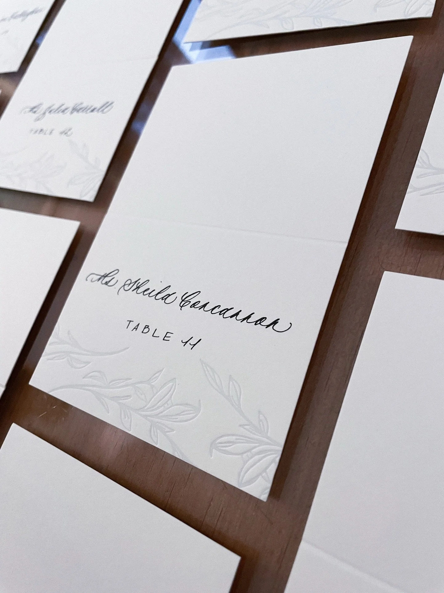 from my desk to C&amp;W&rsquo;s wedding at @bluehillfarm &rarr; 

let me tell you, we created the most STUNNING escort card display 😍

if you&rsquo;re curious about what went into designing this calligraphy escort card installation, I shared a proce