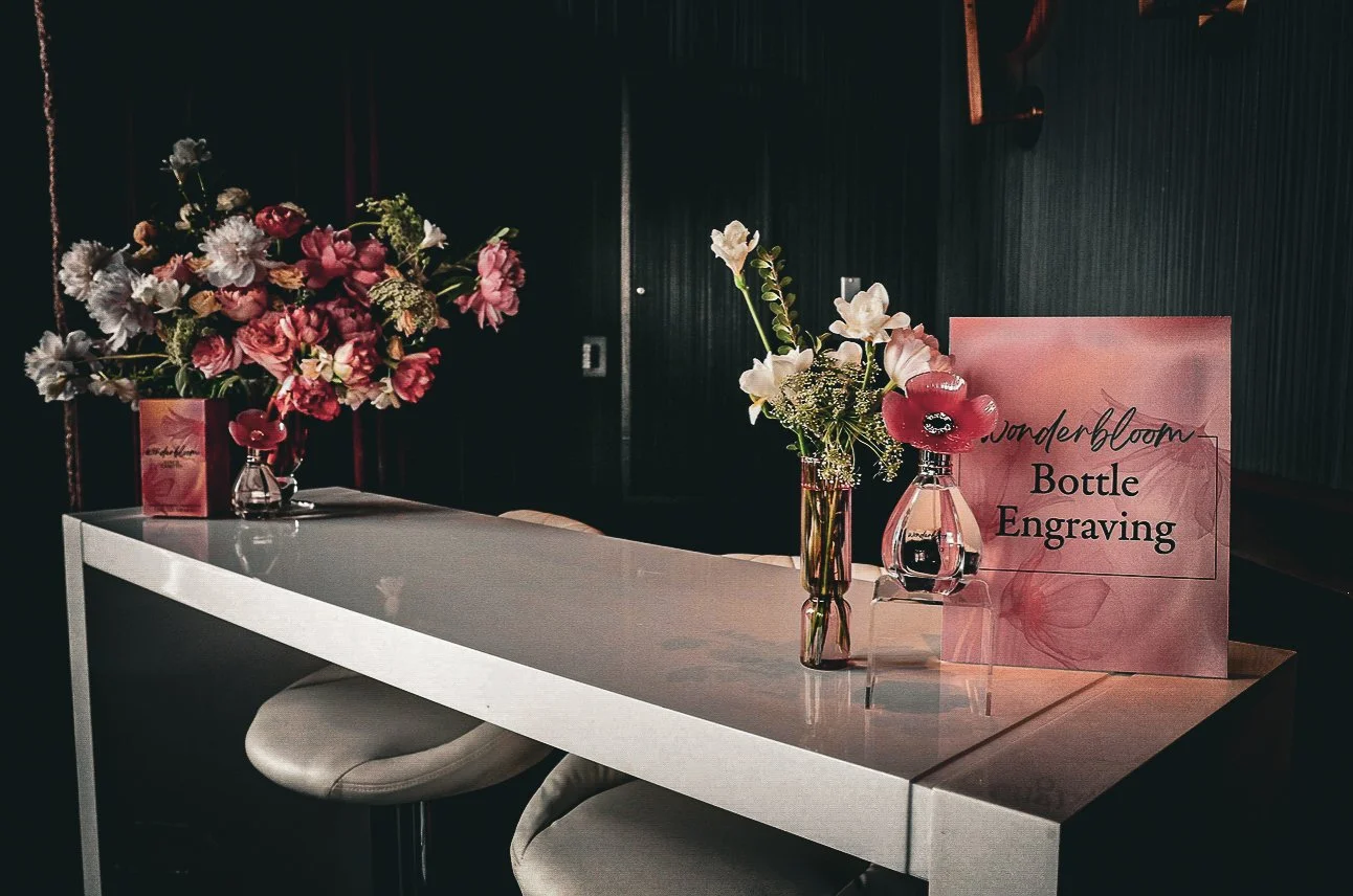 Live calligraphy fragrance bottle engraving station