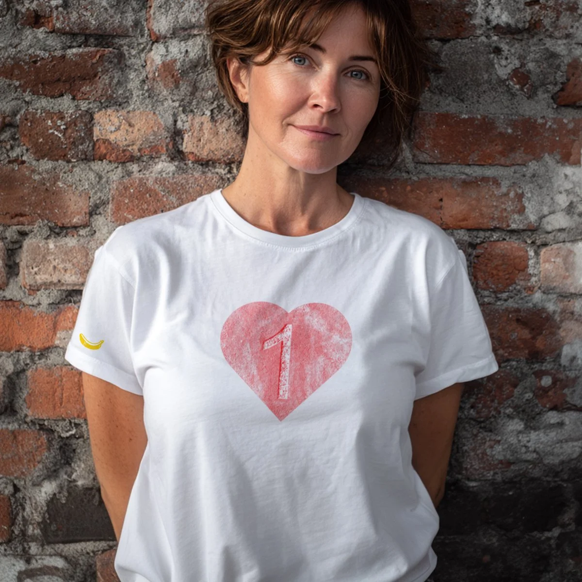 hearttee_model_white_01.jpg