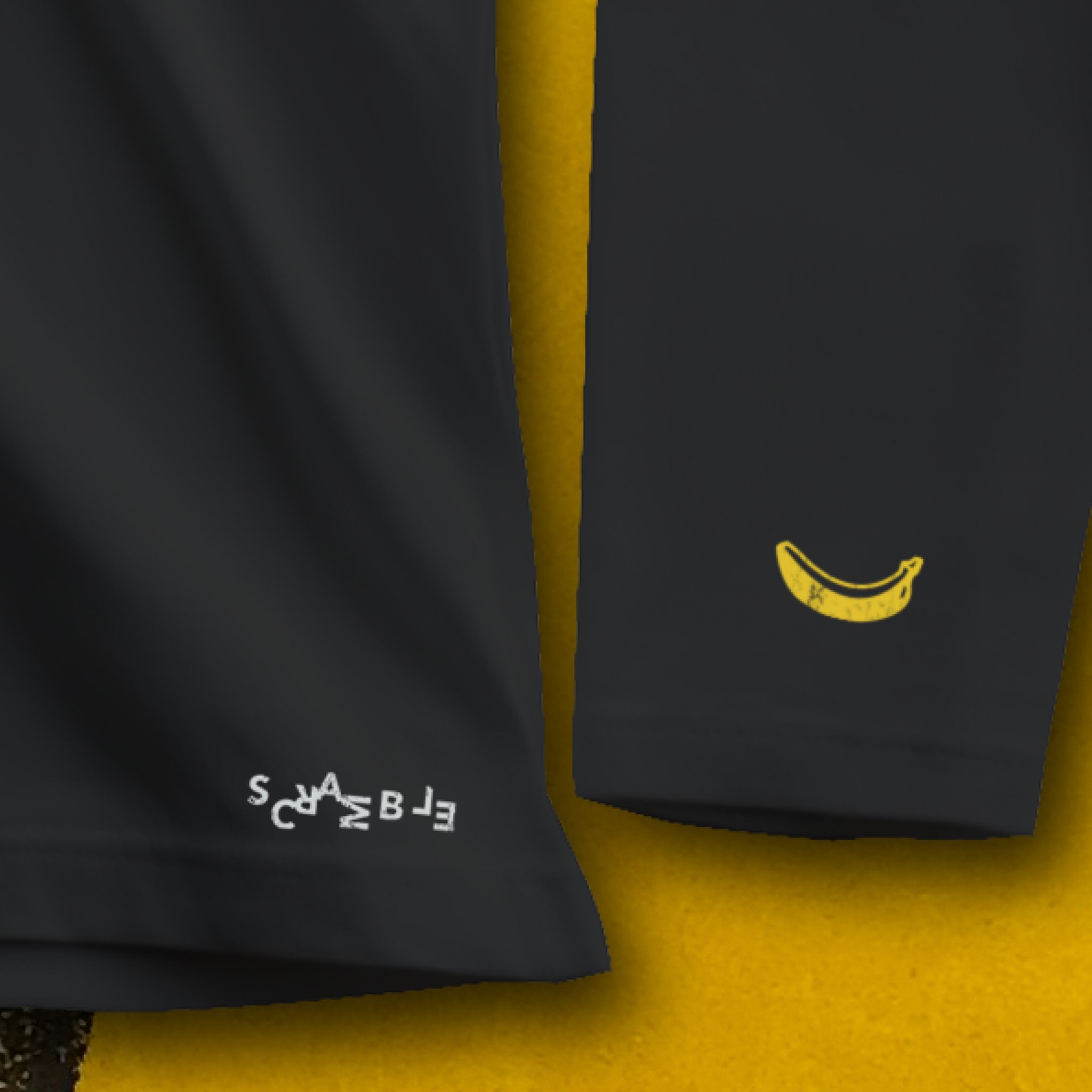 longsleeve_black_banana.jpg
