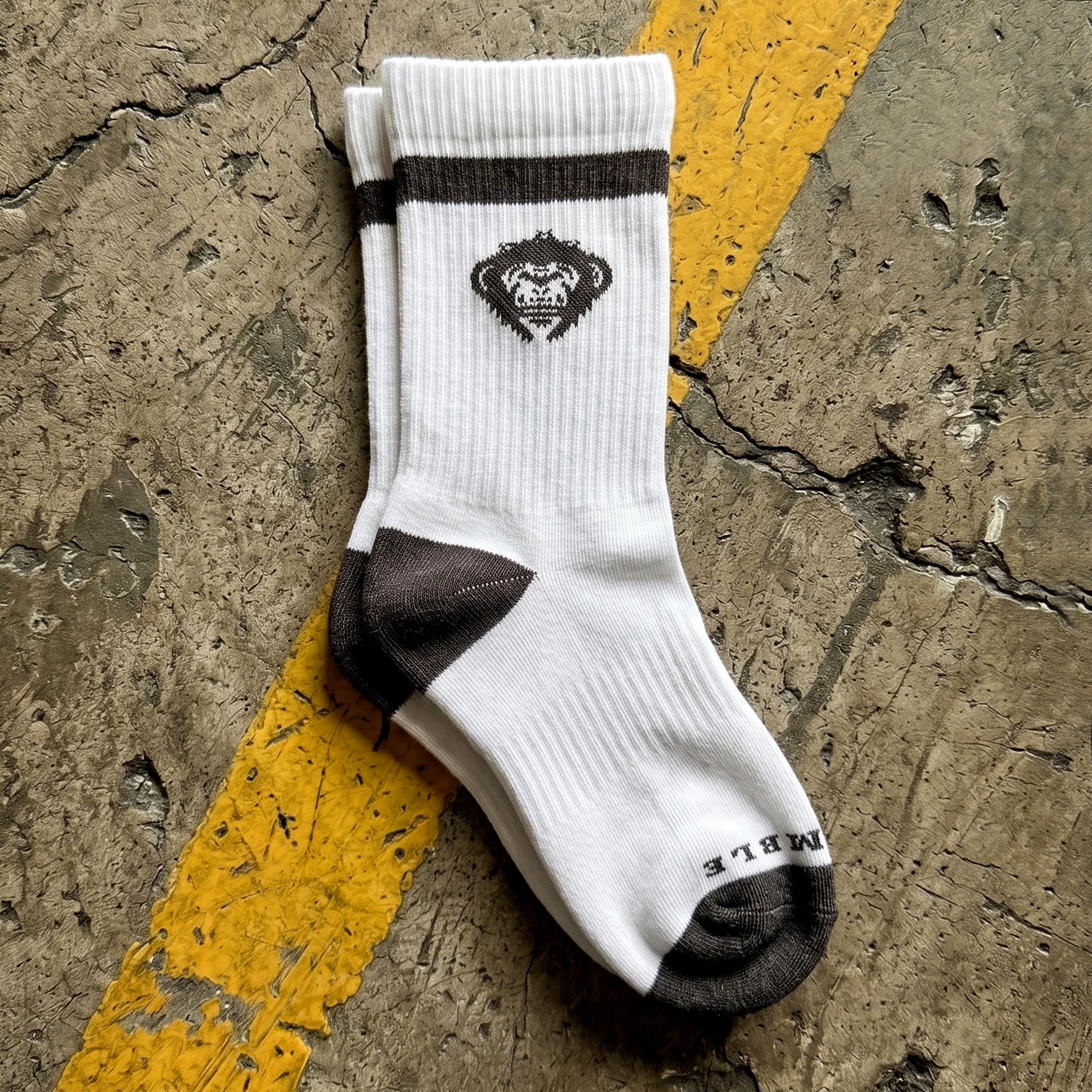 youthsocks_white_01.jpg