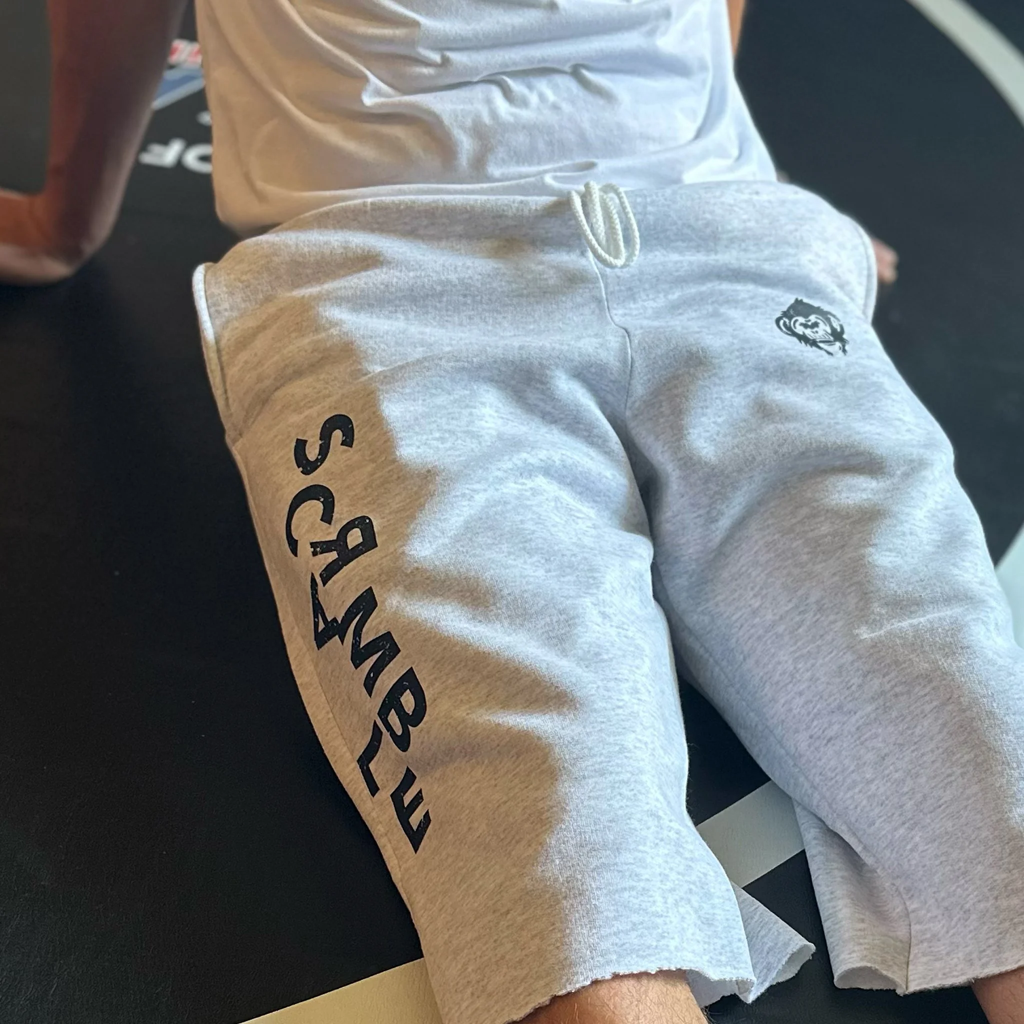 cropsweats_grey_02.jpg