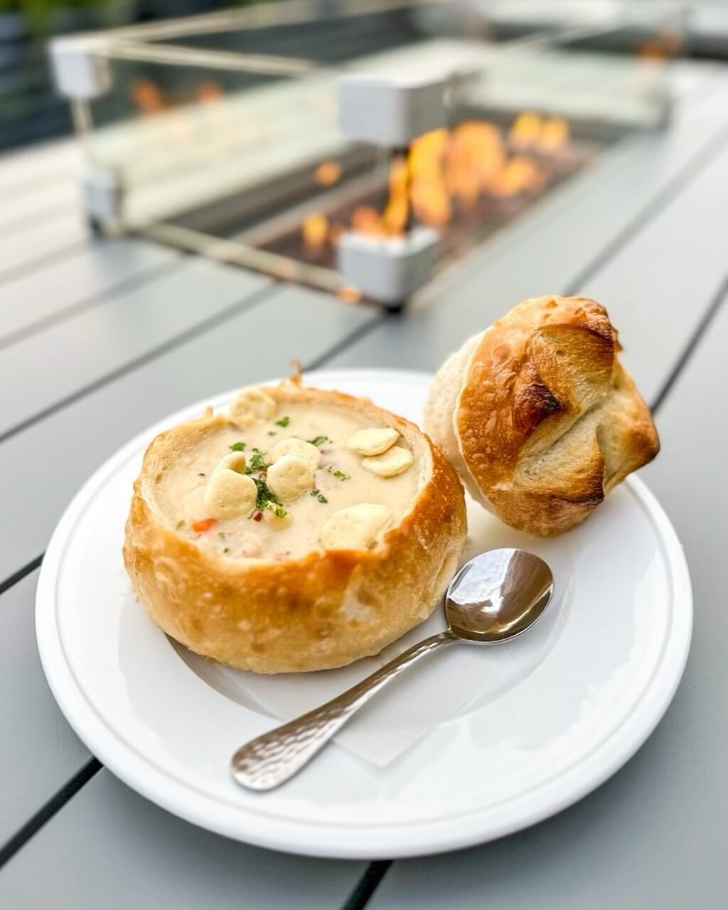 Warm up with a bowl of our delicious homemade clam chowder! 💛 By the cup or sourdough bread bowl. 

Prefer to have it at home? Stop by @pelagicfishmarket and pick up a pint or quart to-go! 🎣