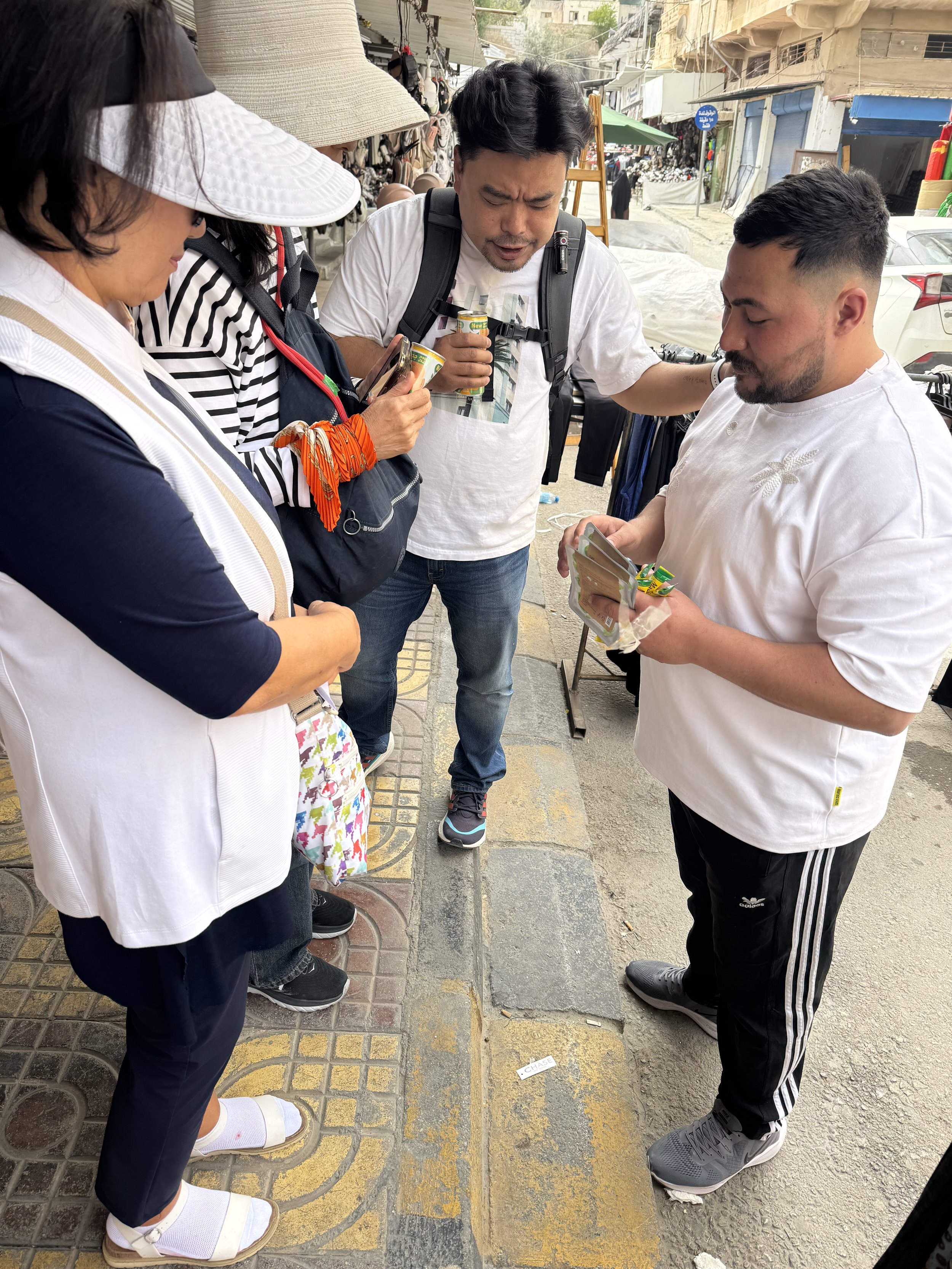 예수이름에 권세가 있습니다. 하나님 호센형제님을 축복하시고 그의 영혼을 받으시옵소서