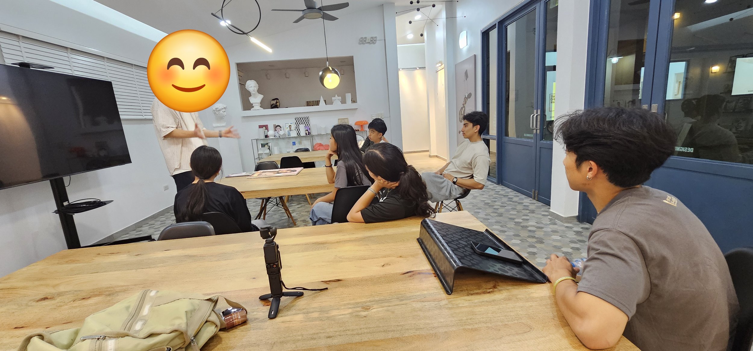 라오스 오리엔테이션! 1시간동안 라오스에대해 배우는 시간이 있었습니다.