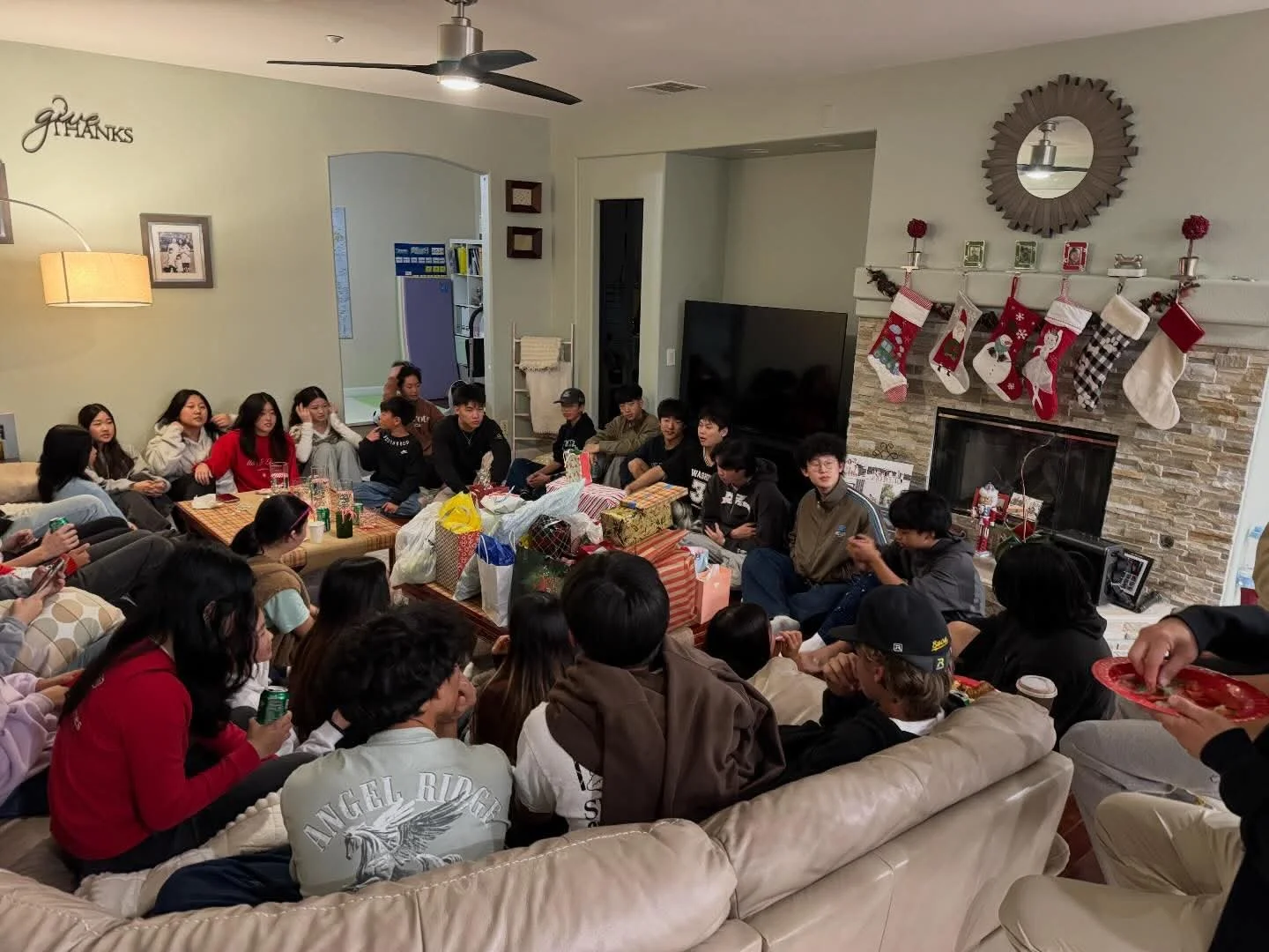 중/고등부 연말 감사와 교제의 모임