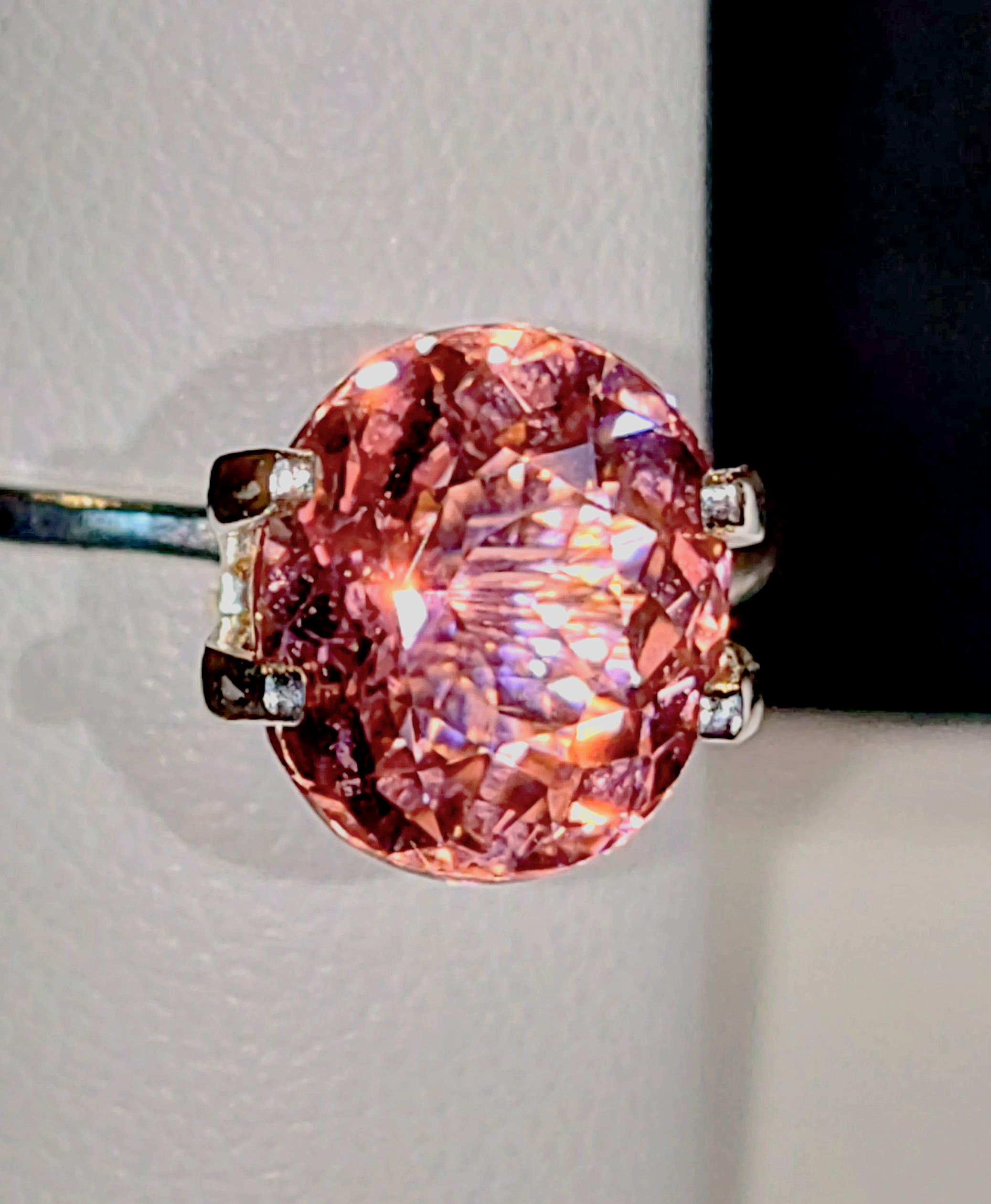 Neon Pink Titanium Tourmaline 3.00 carats • Oval