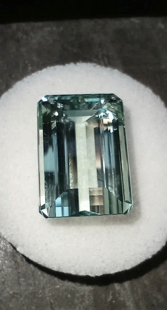Genuine Hiddenite 34.25ct from TheCoveAtFoxHollow.com