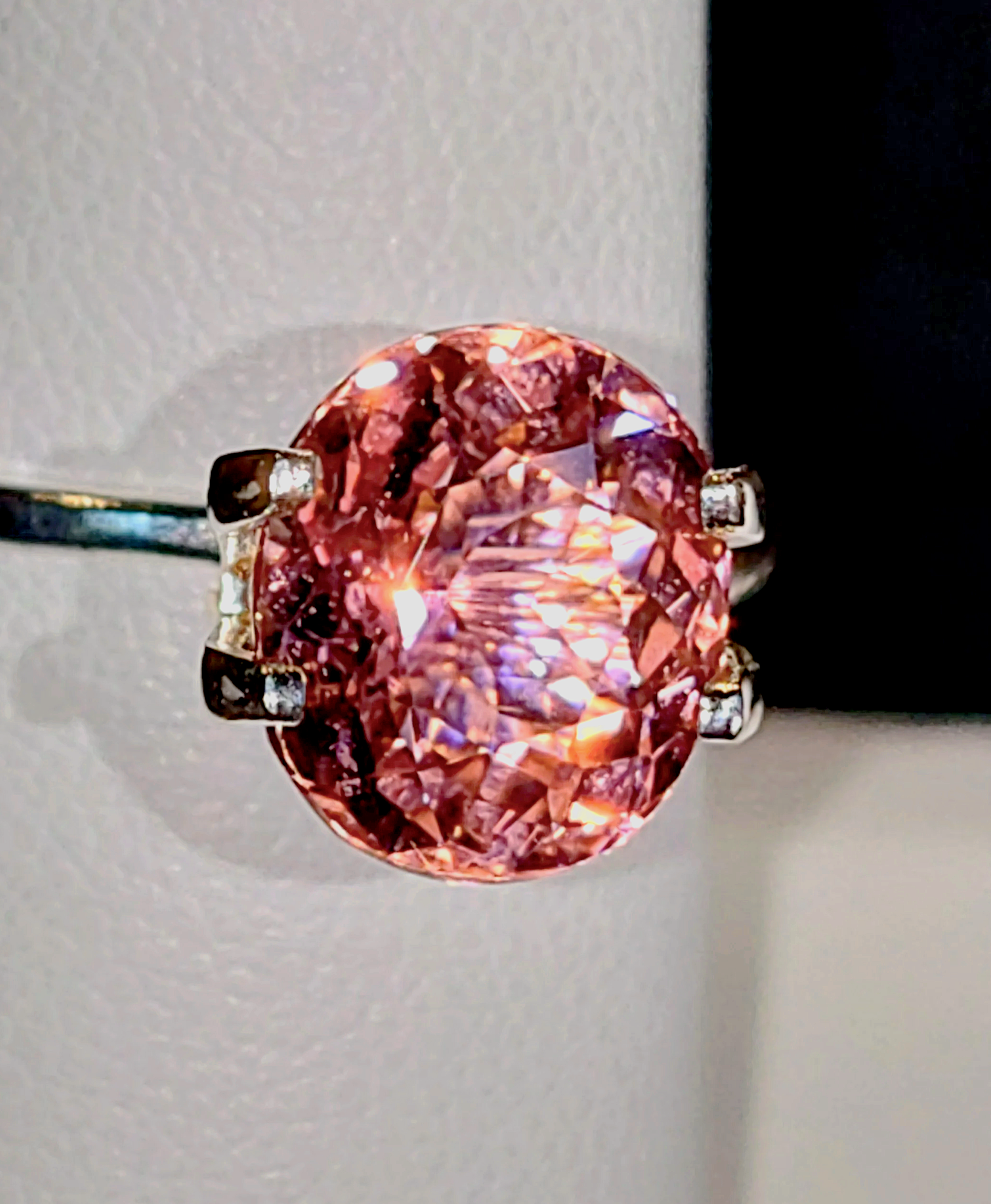 Neon Pink Titanium Tourmaline 3.00 carats • Oval