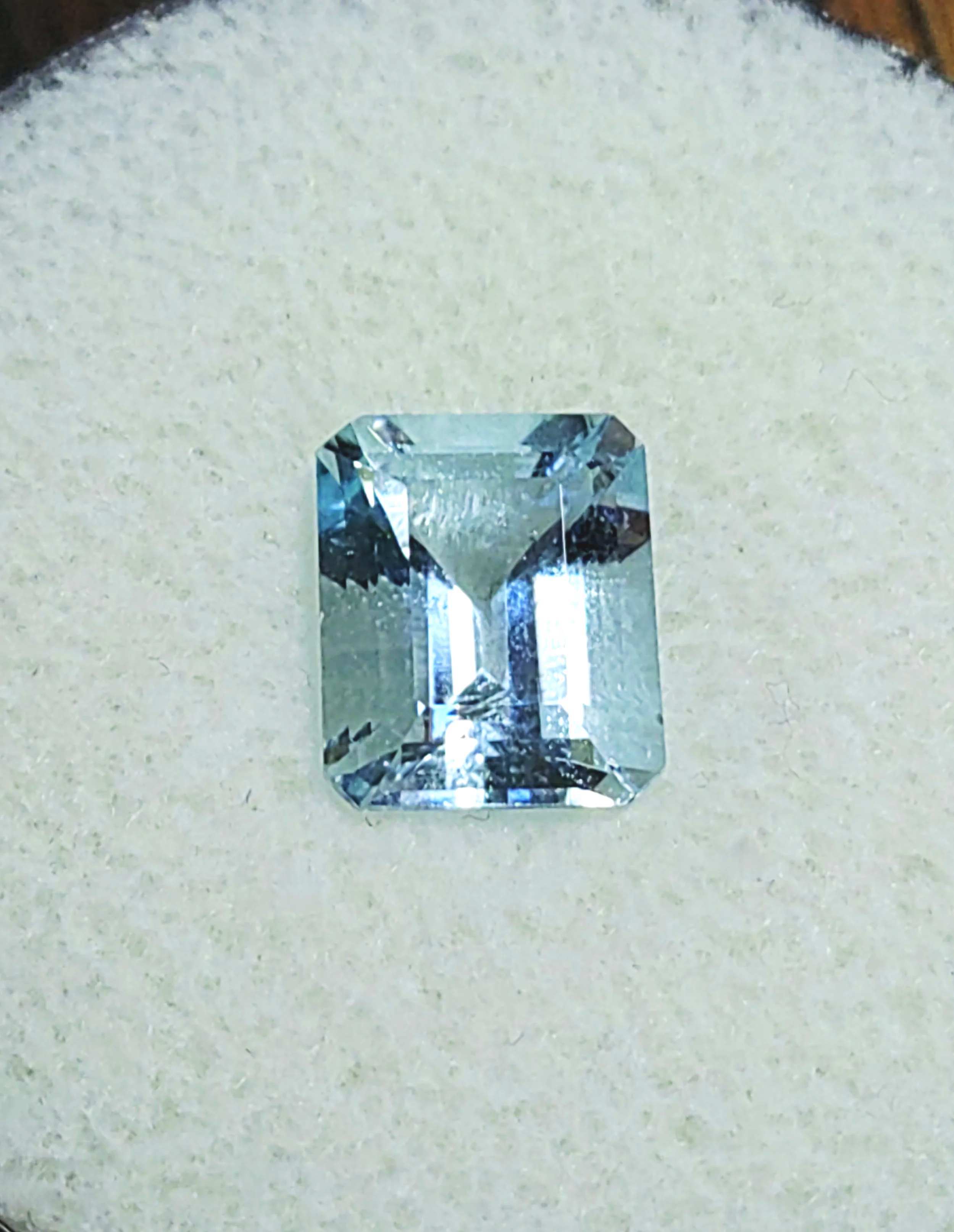 Genuine Unheated Aquamarine 4.07ct from TheCoveAtFoxHollow.com