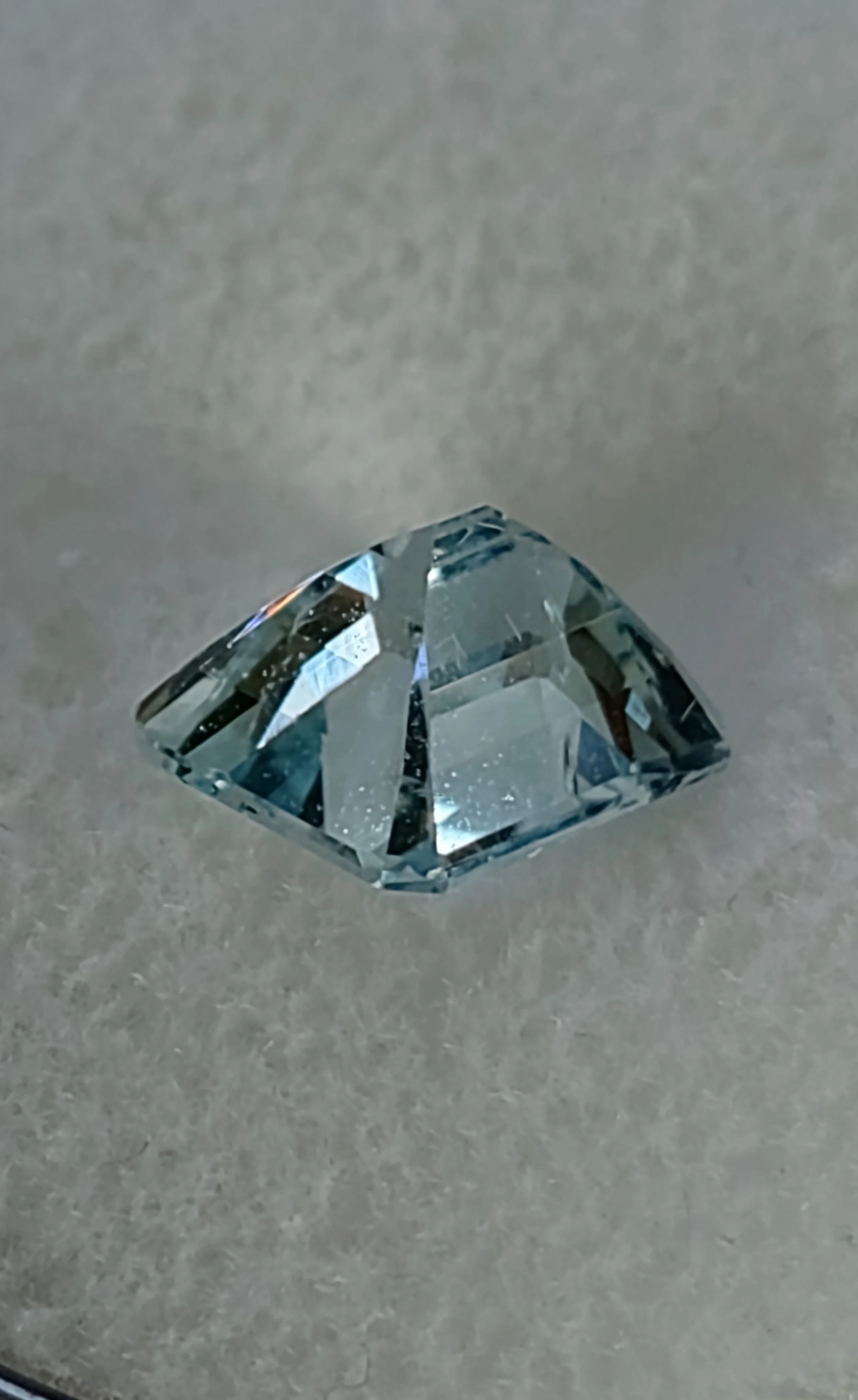 Genuine Unheated Aquamarine 4.07ct from TheCoveAtFoxHollow.com