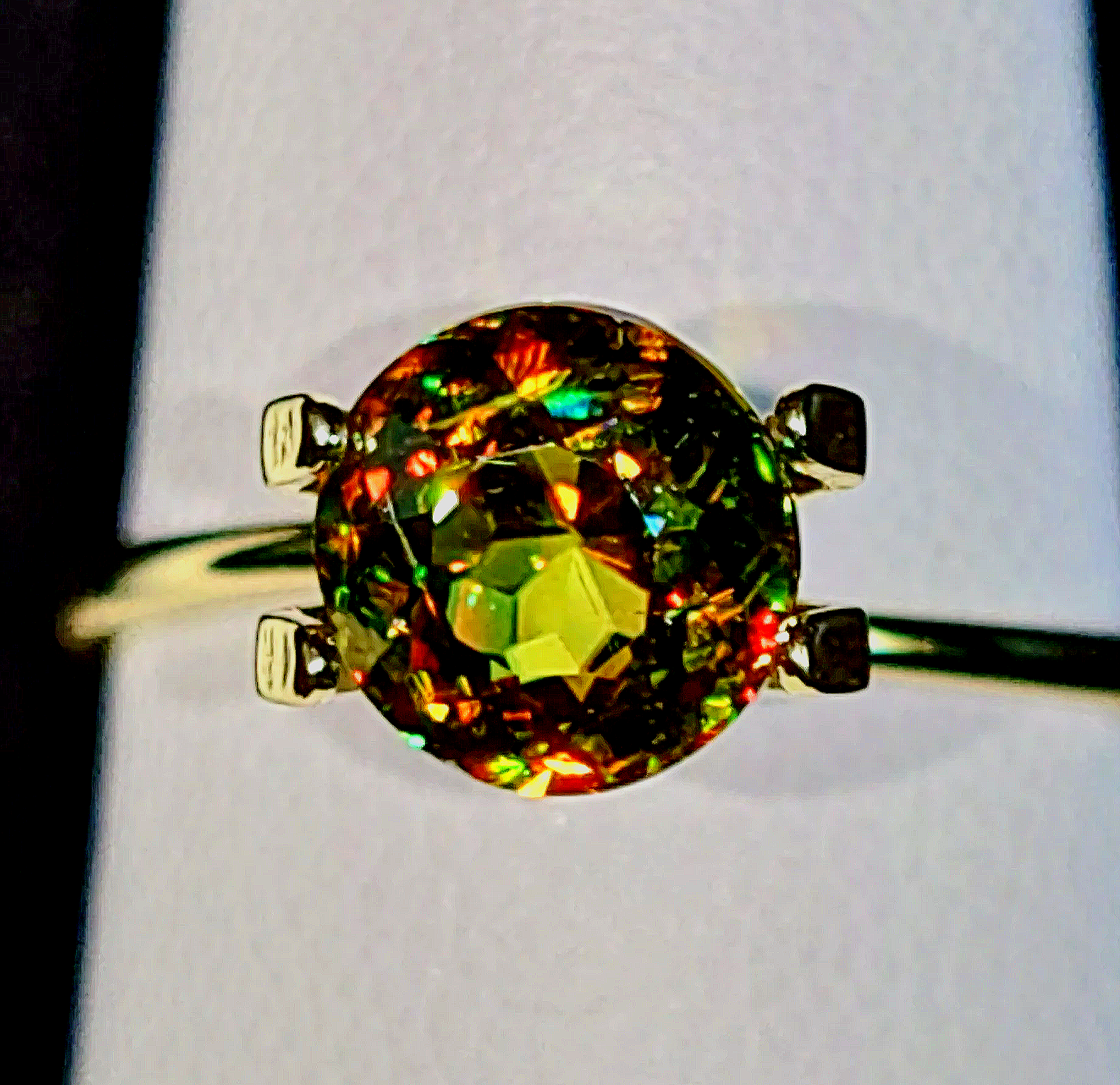 Color Change Sphene 2ct