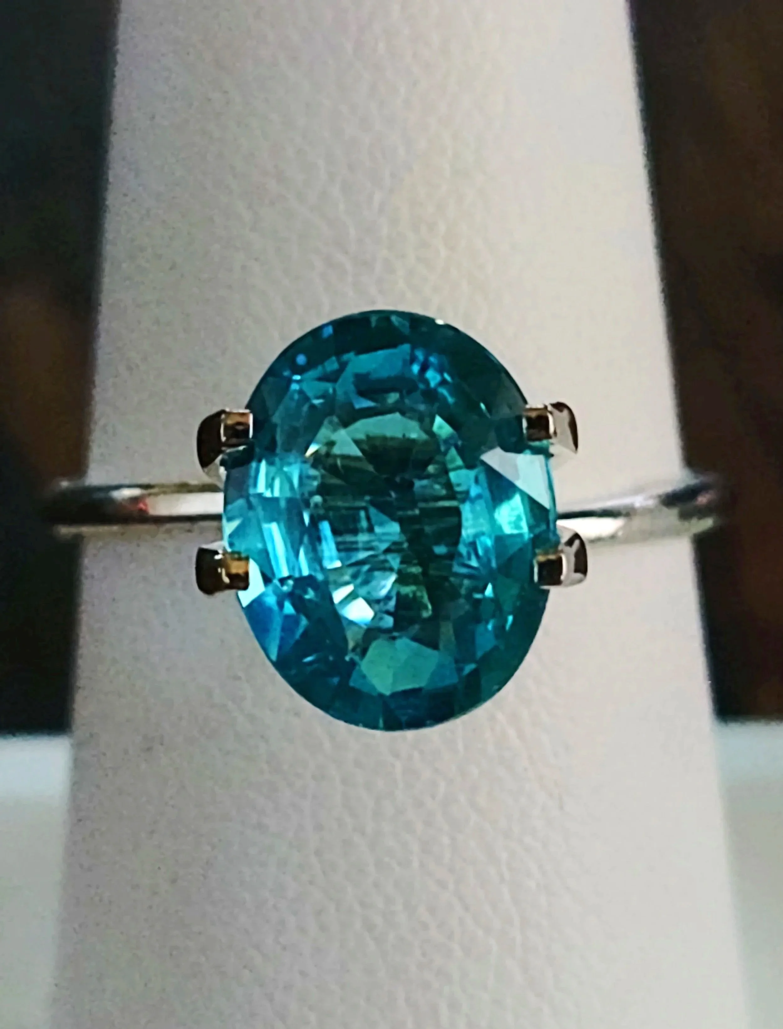 Genuine Apatite 2.85ct from TheCoveAtFoxHollow.com
