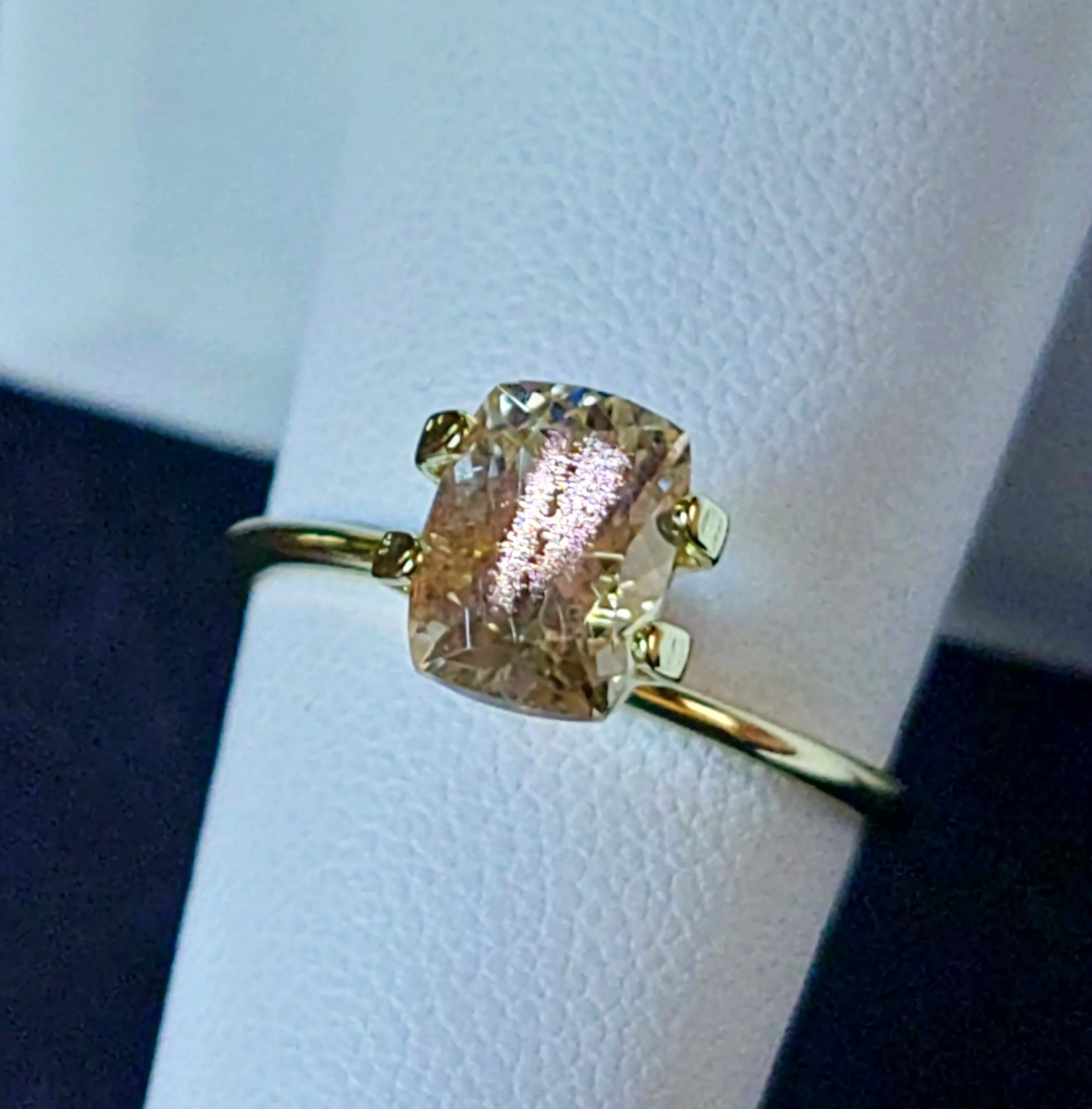 Genuine Oregon Sunstone 1.58ct from TheCoveAtFoxHollow.com