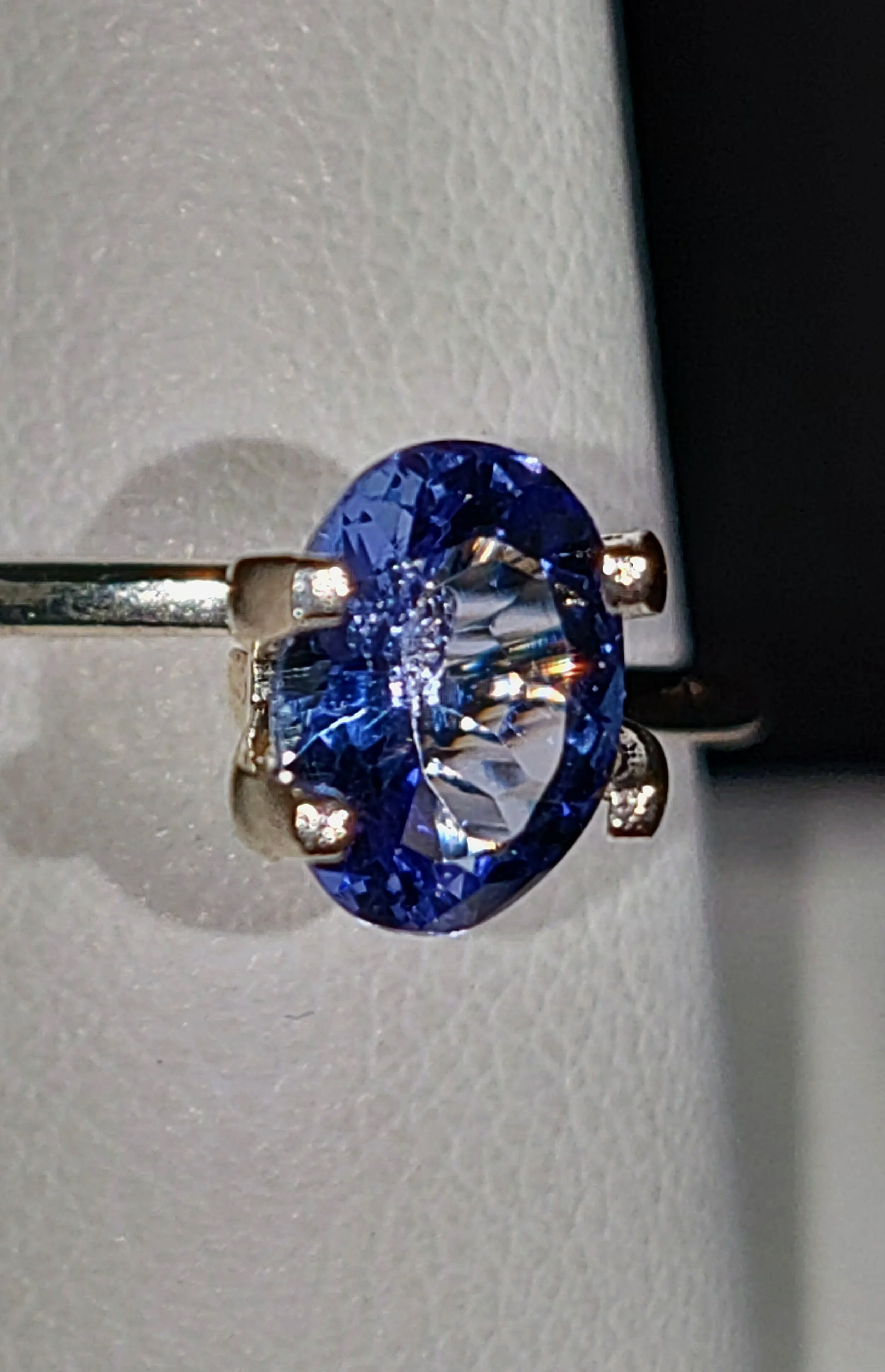 Genuine Tanzanite 1.06ct from TheCoveAtFoxHollow.com