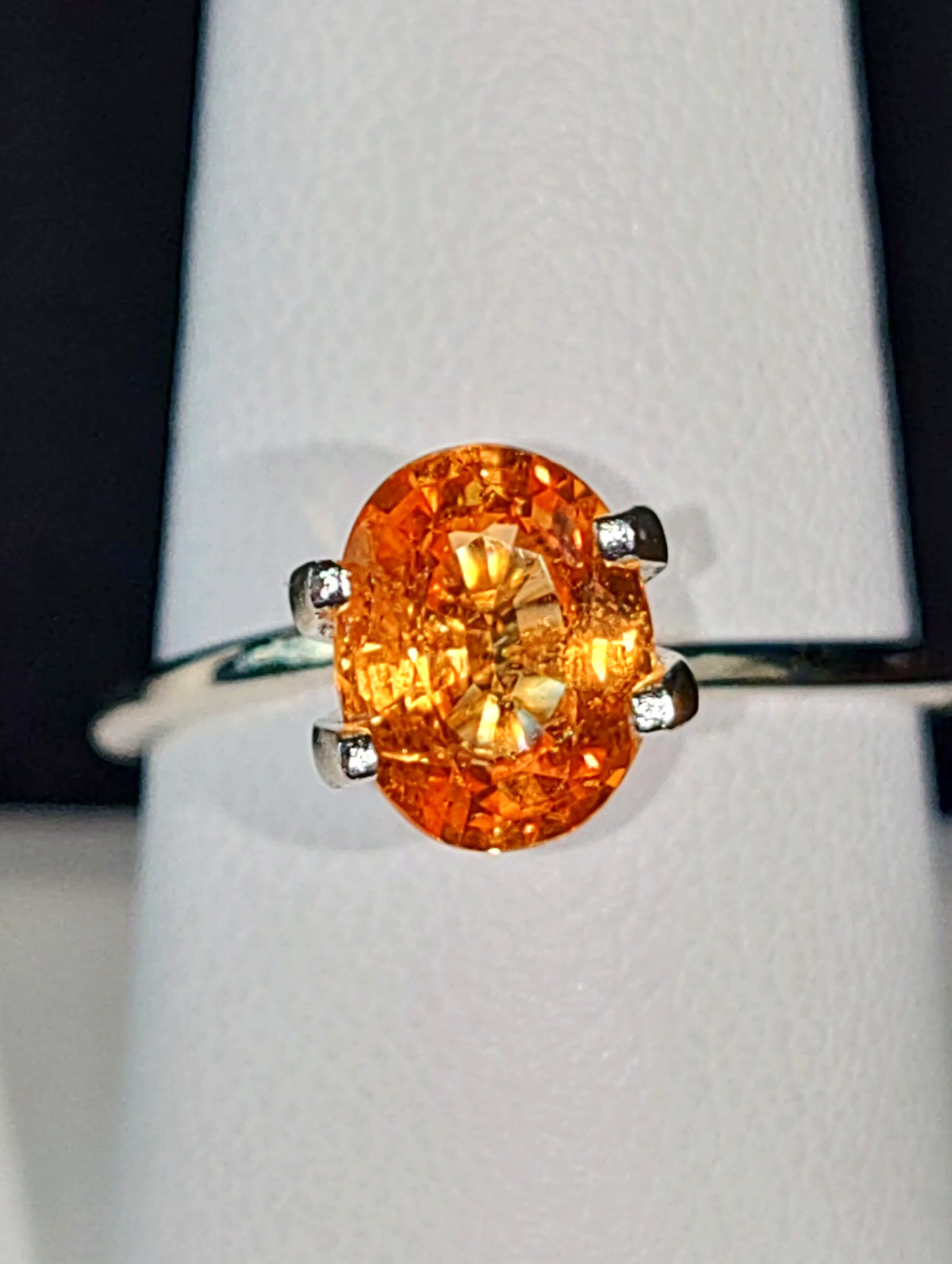 Mandarin Garnet 1.98ct
