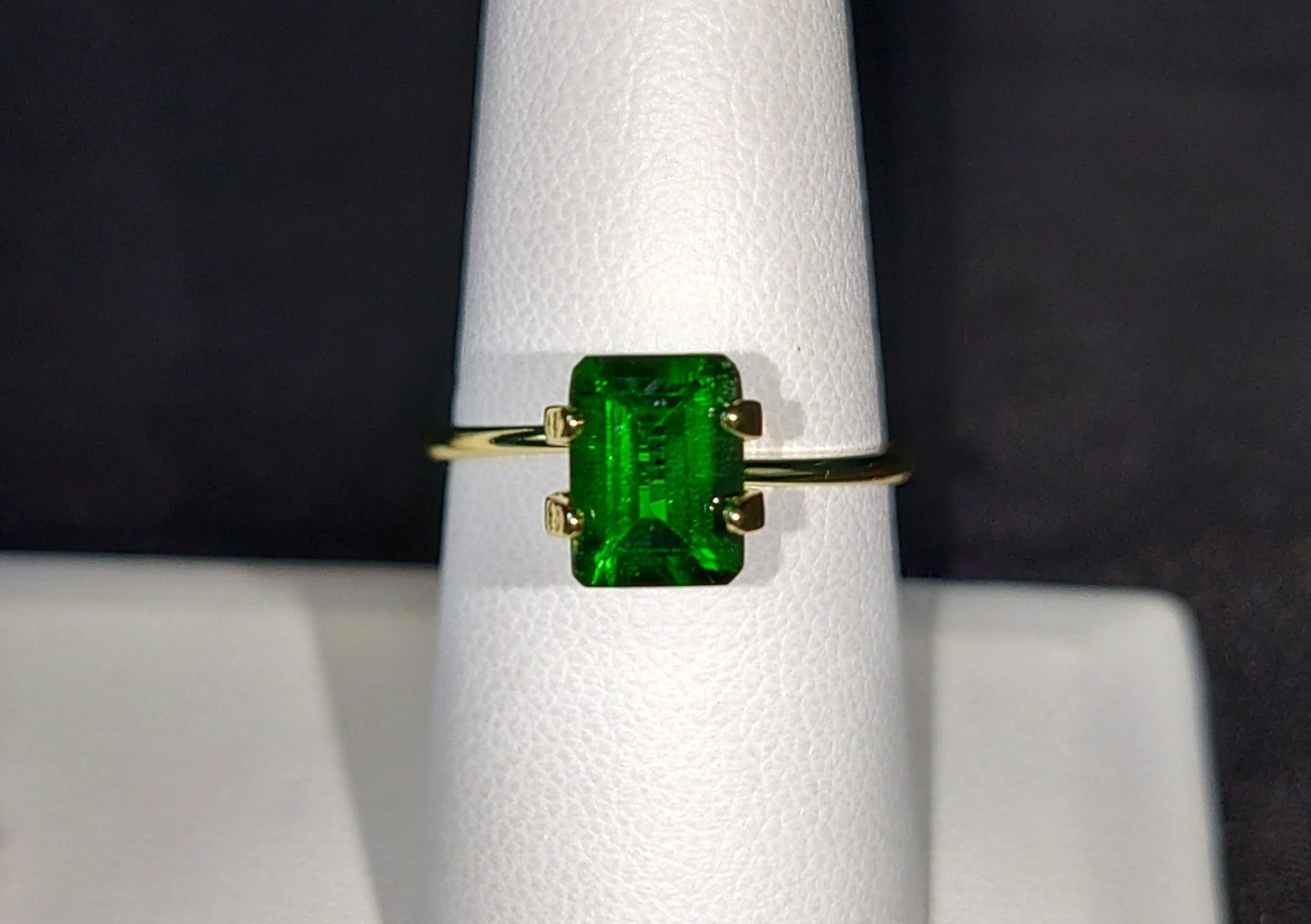 Genuine Chrome Diopside 1.50ct from TheCoveAtFoxHollow.com