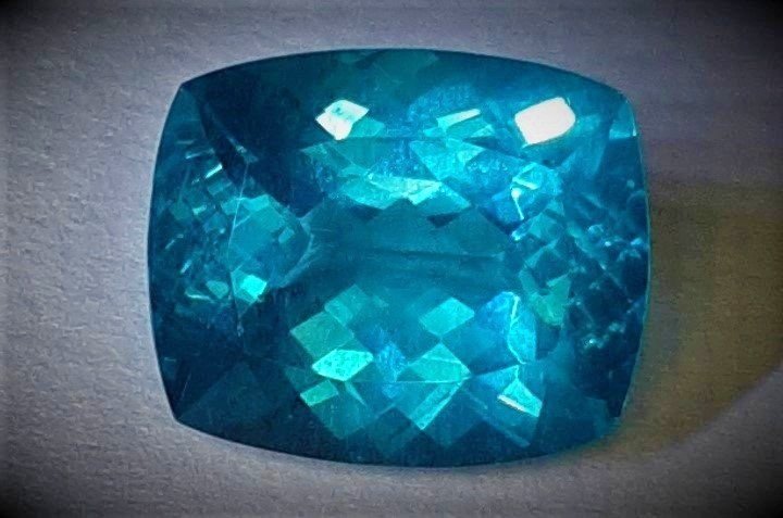 Genuine Apatite 6ct from thecoveatfoxhollow.com