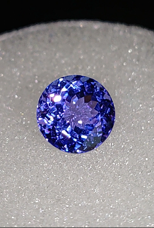 Genuine AAAA Tanzanite 3.24ct from thecoveatfoxhollow.com