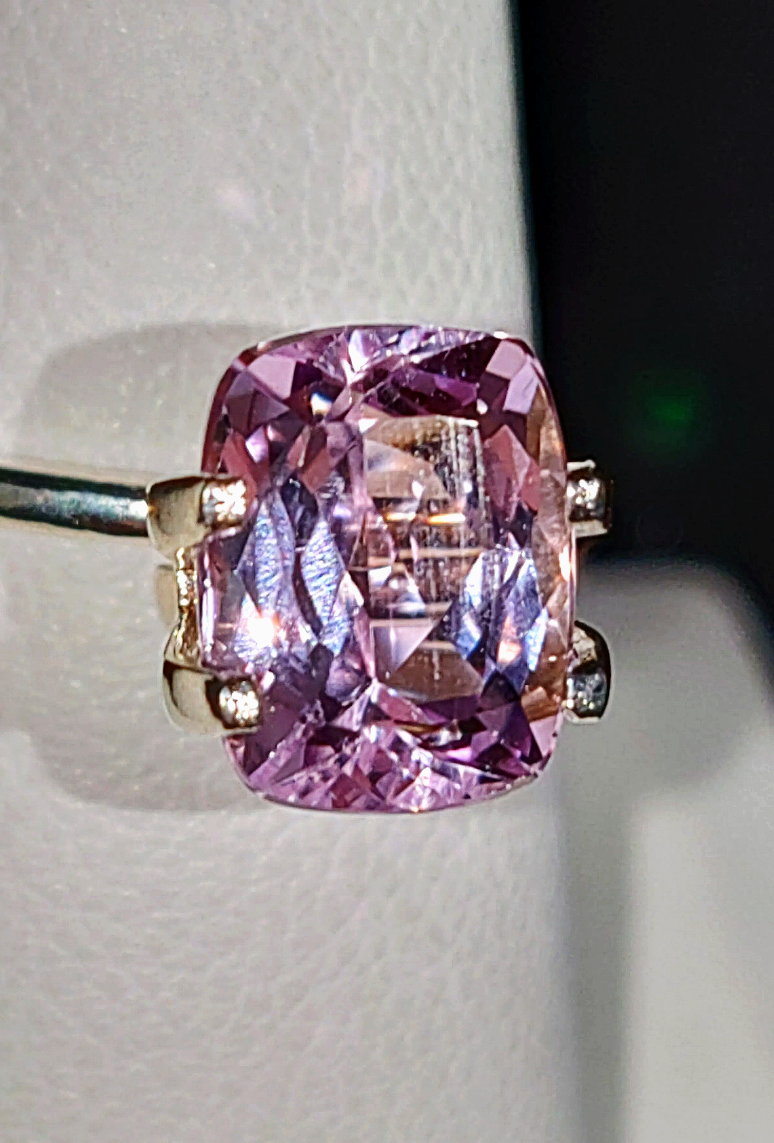 Kunzite 2.91ct